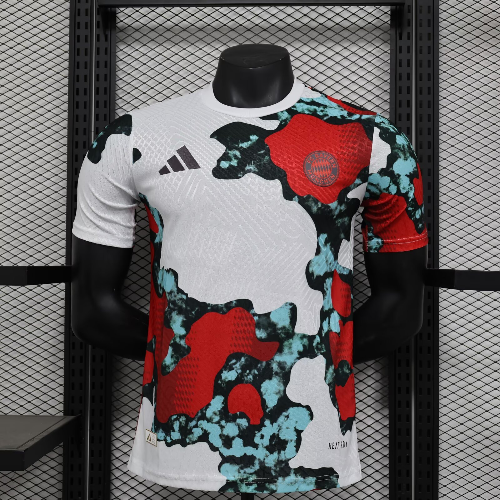 0039037cba68fe0766e2d79d538a730b.jpg 2024/2025 Player Version Bayern Munchen Training Wear Football Shirt 1:1 Thai Quality - Image 1