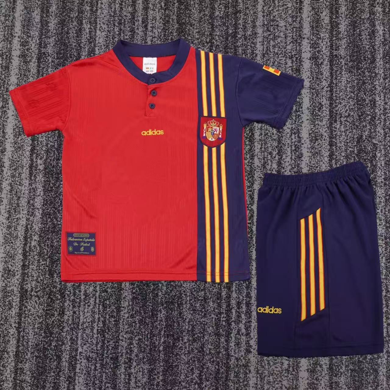00c87985ee6612e53720f551ac7ff50d.jpg 1996 Spain Home Football Shirt Kids Size 1:1 Thai Quality - Image 1