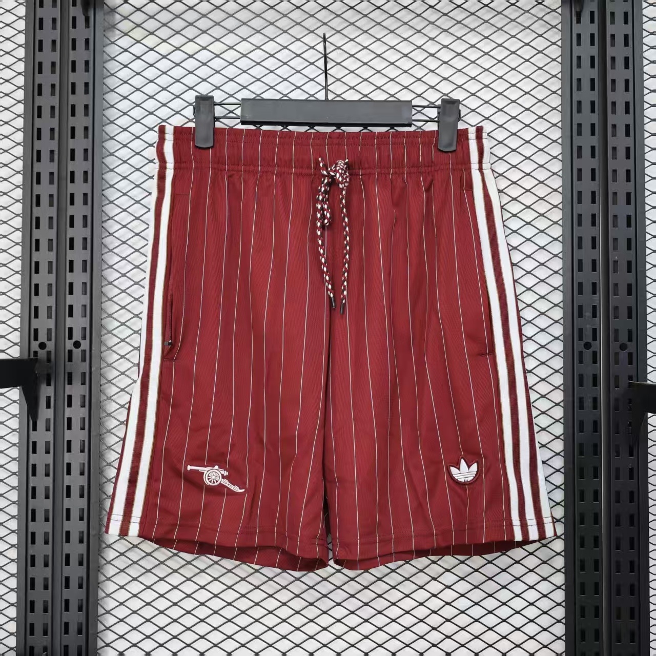 0174b86fd13b0ed7f8b3b5d9c282779e.jpg 2025/2026 Arsenal Shorts 1:1 Thai Quality - Image 1