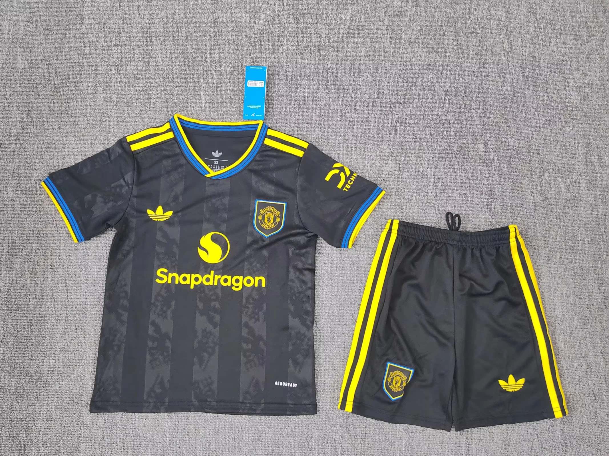 16db5e8913b4fa7353e62117fda76fdf.webp 2025/2026 Manchester United Third Away Football Shirt Kids Size 1:1 Thai Quality - Image 1