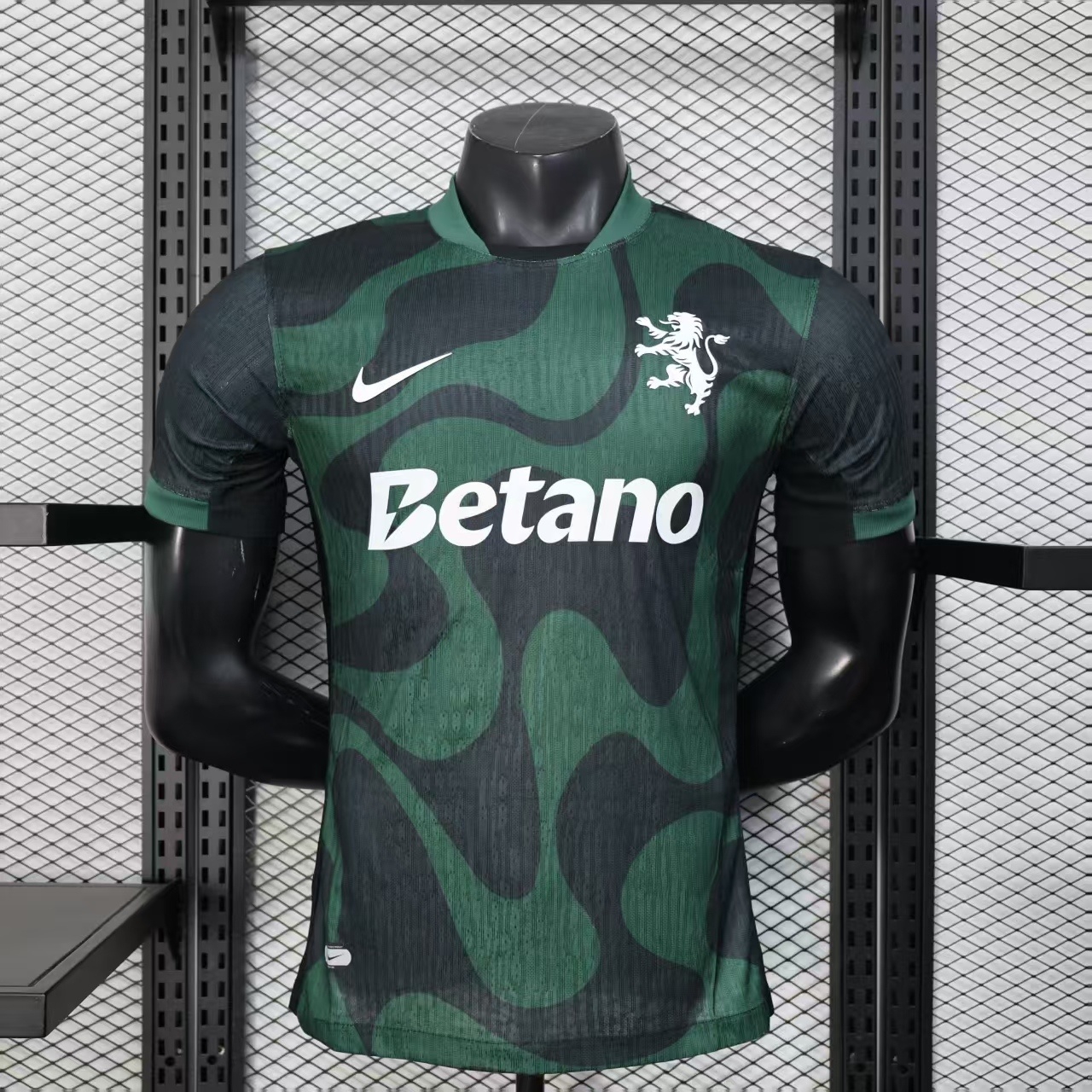 1a266cdf888b8a08f1a2aa5865df507b.jpg 2025/2026 Player Version Sporting Lisbon Third Away Football Shirt 1:1 Thai Quality - Image 1