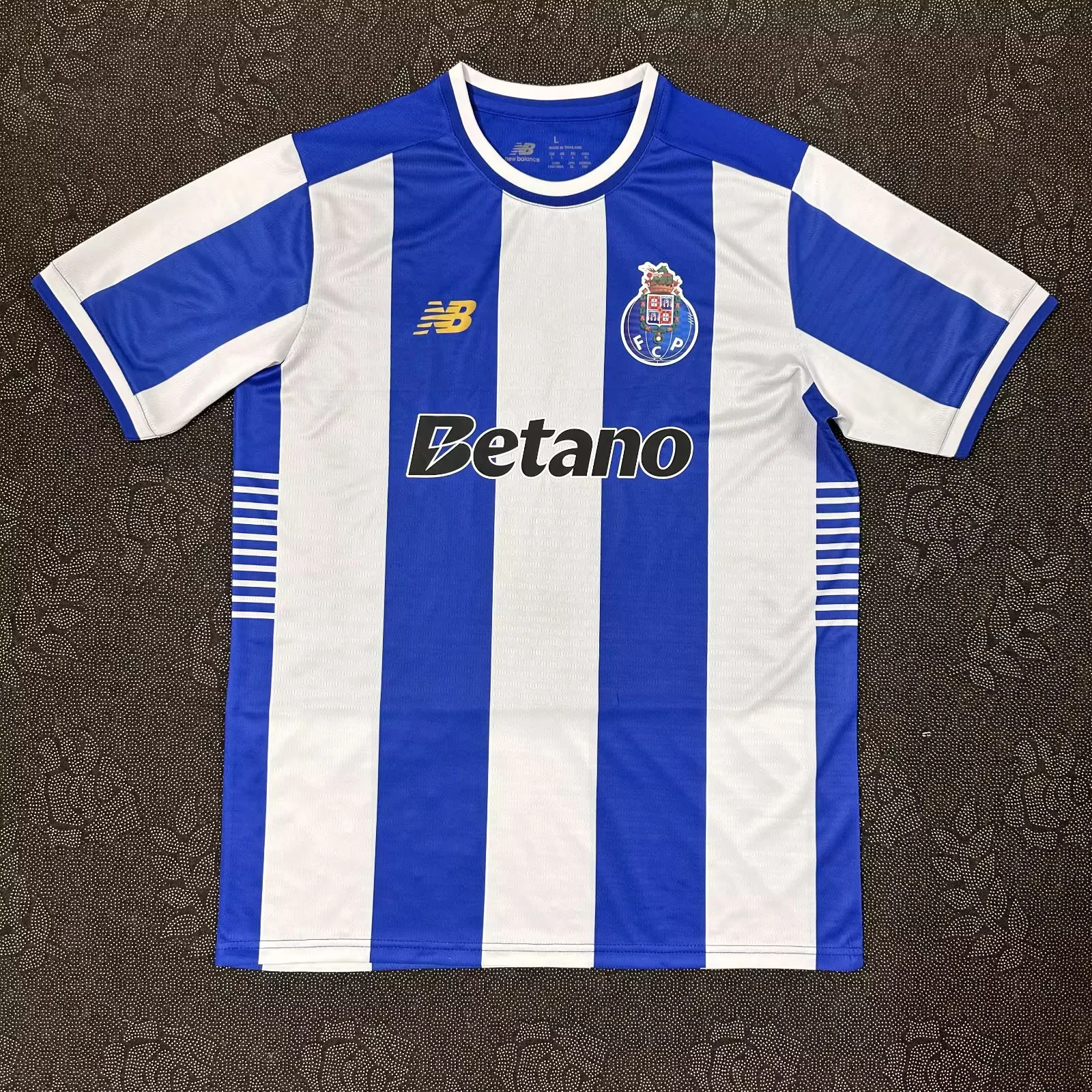1a4a3f59b6e0ab1d676789a77a8f9590.webp 2025/2026 FC Porto Home Football Shirt 1:1 Thai Quality - Image 1