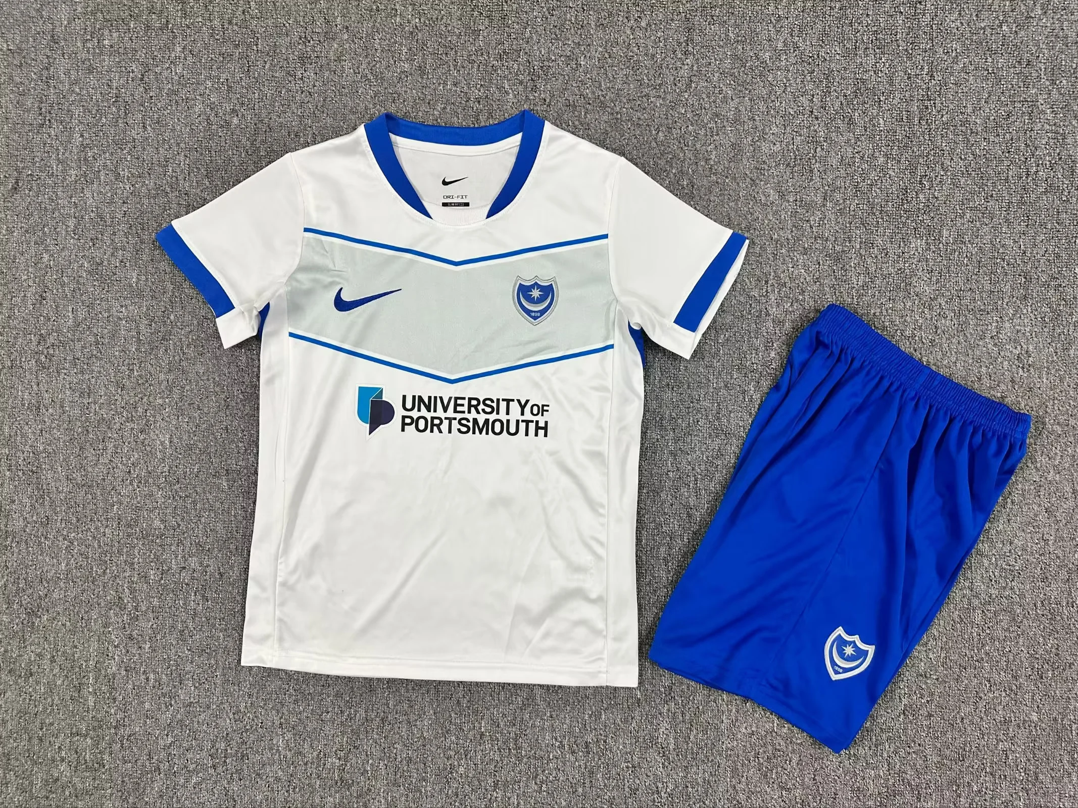 1cceef82a23322d9a970392e2d362867.webp 2025/2026 Portsmouth Away Football Shirt Kids Size 1:1 Thai Quality - Image 1
