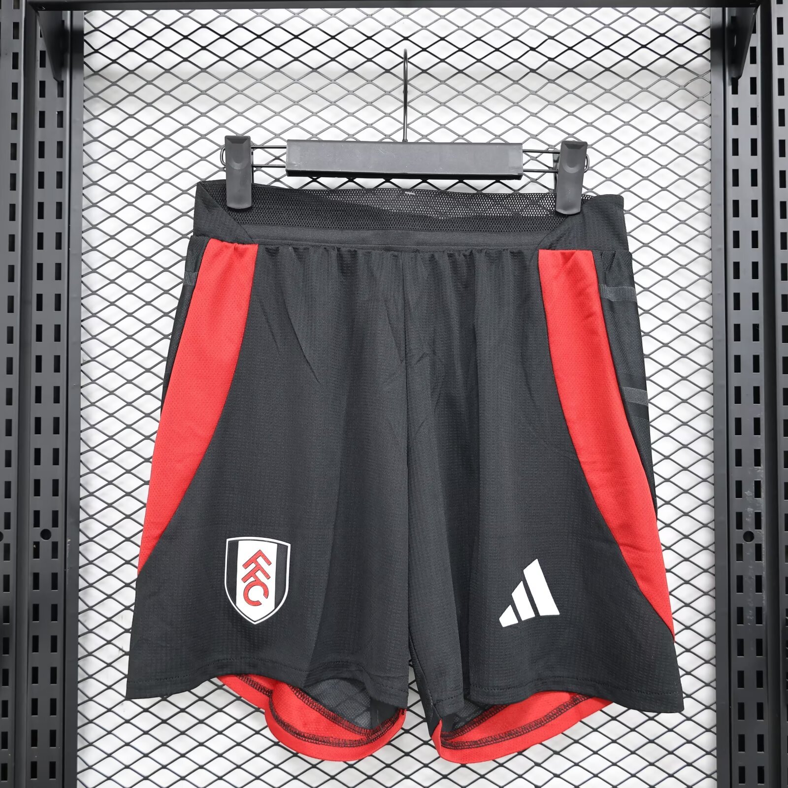 1dc270a347ba6cf1ea97631bd7a16862.jpg 2024/2025 Player Version Fulham Home Shorts 1:1 Thai Quality - Image 1