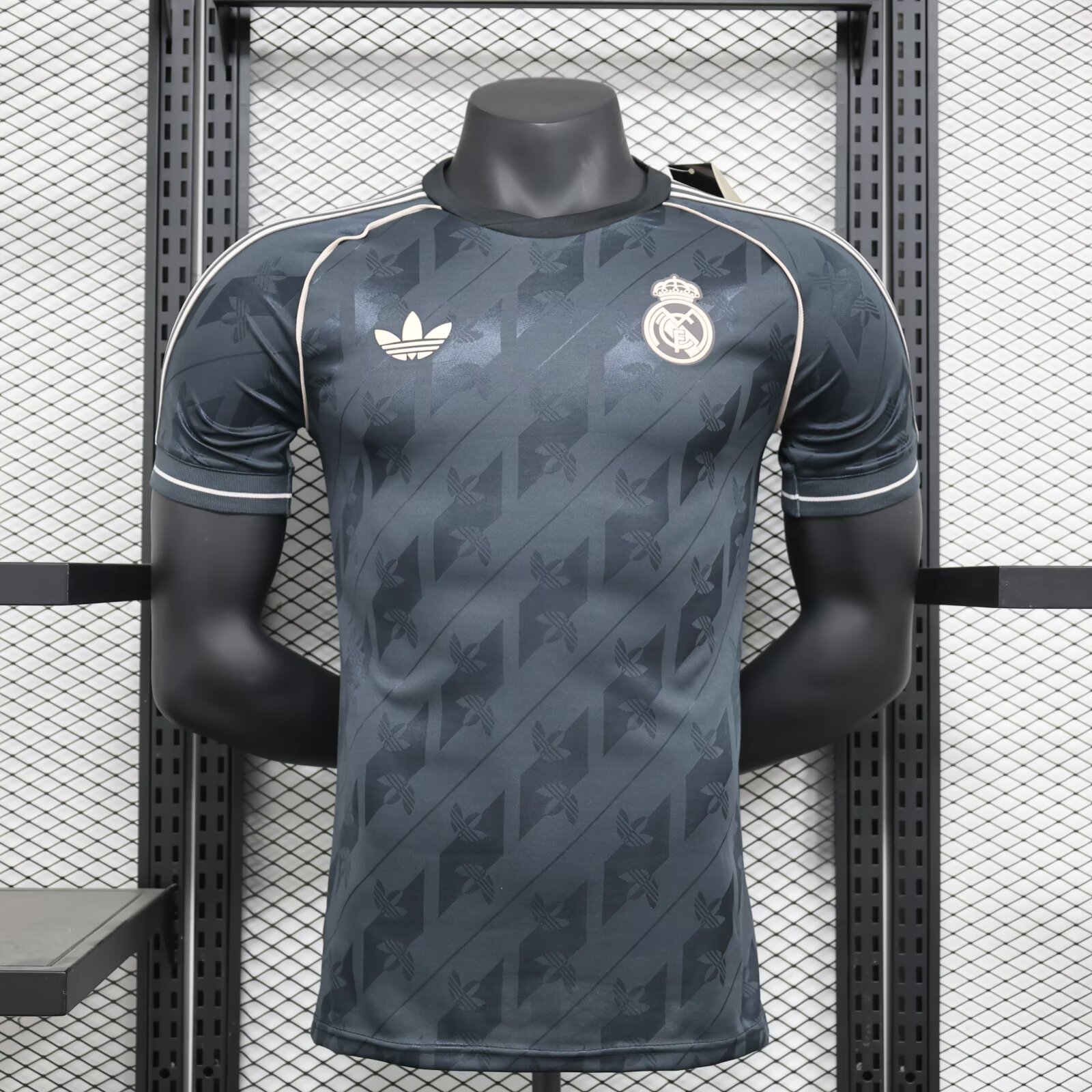 1e60d0db90e7dbf6e531afcedd7794a6.jpg 2024/2025 Player Version Real Madrid Special Edition Football Shirt 1:1 Thai Quality - Image 1