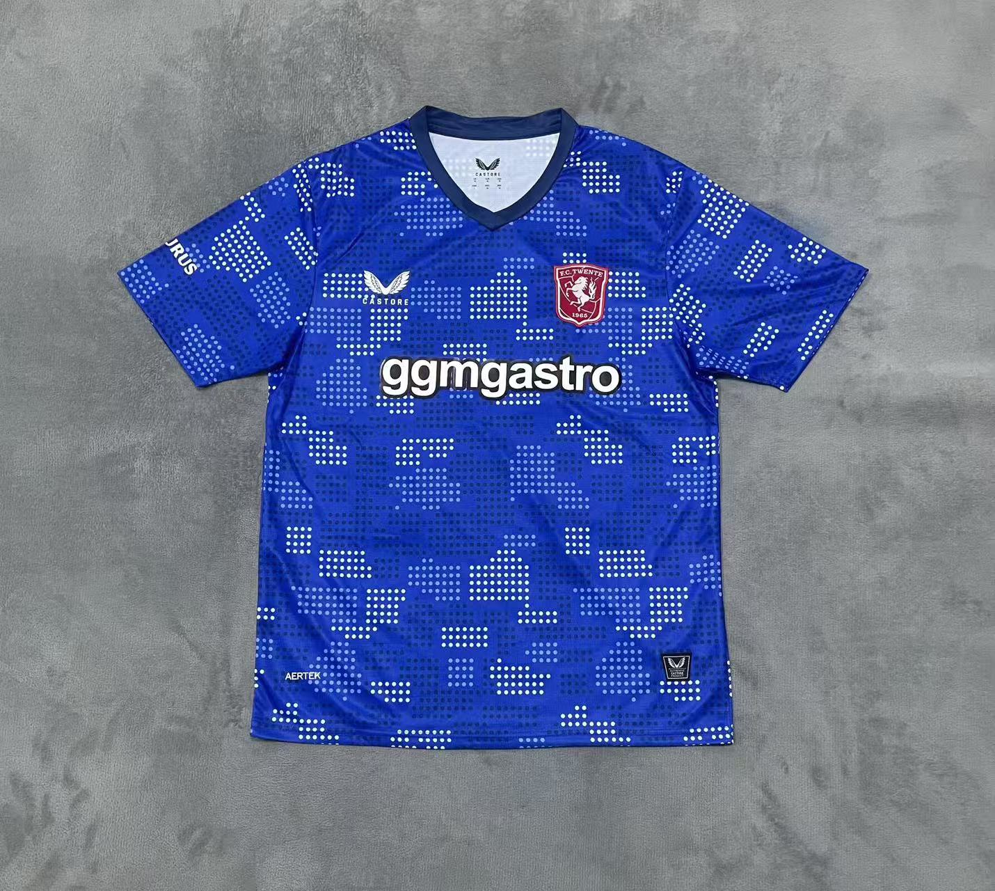 25481699cbd41a148c065c7c755870ee.jpg 2025/2026 Twente Away Football Shirt 1:1 Thai Quality - Image 1