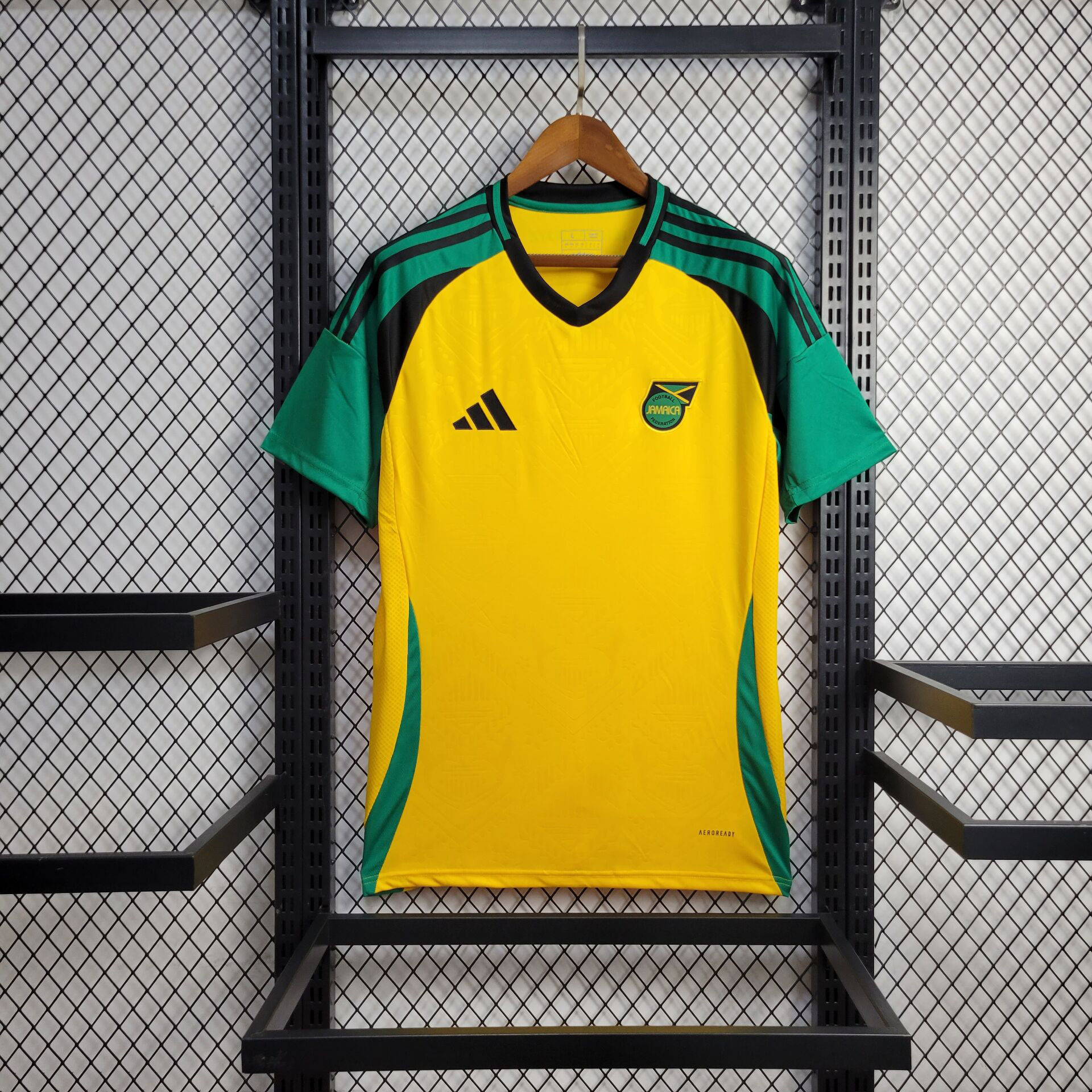 264d3037e7532906836623717dd28f6c.jpg 2024 Jamaica Home Football Shirt 1:1 Thai Quality - Image 1