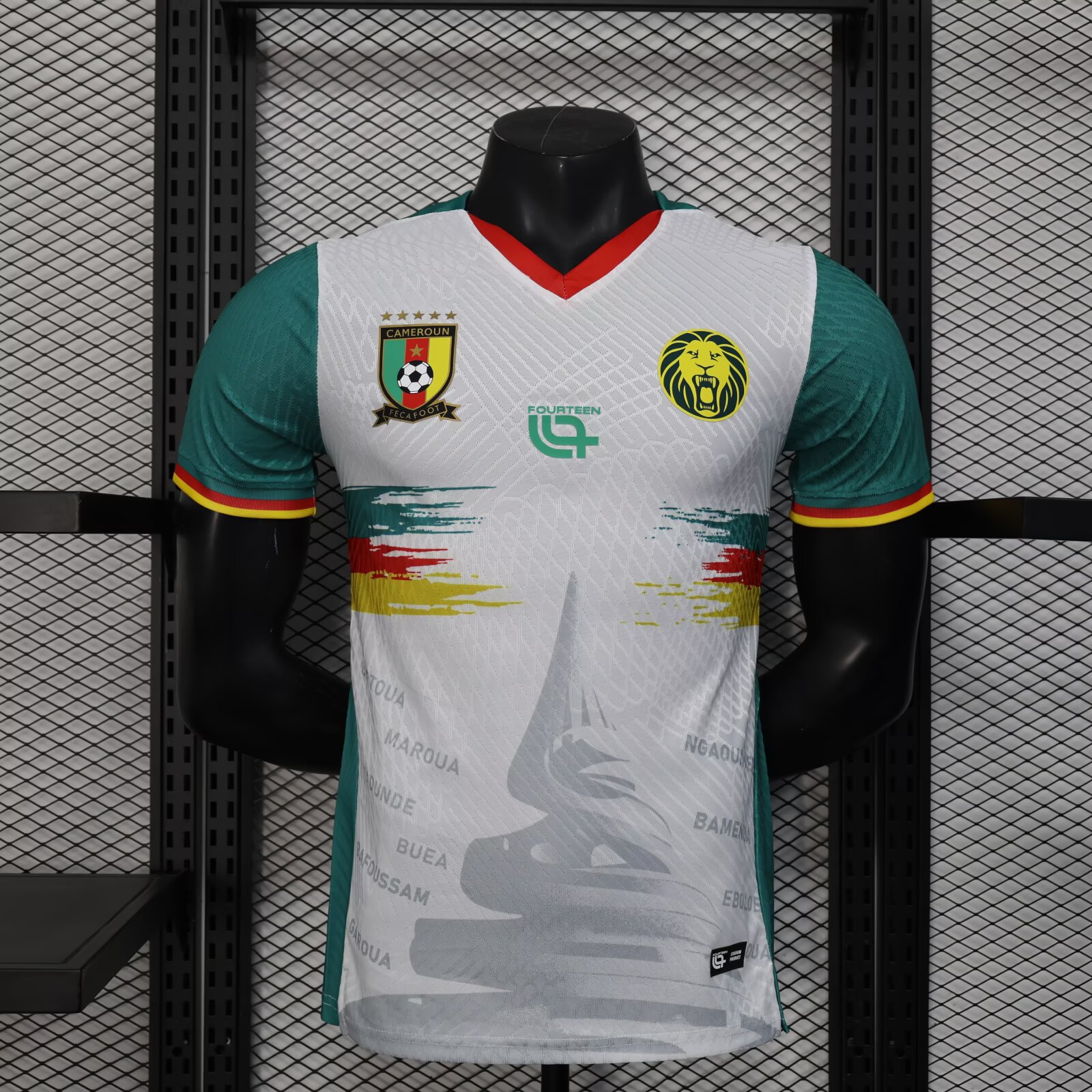 26cfc8c70437b898f1194f1a7784525a.jpg 2025 Player Version Cameroon White Football Shirt 1:1 Thai Quality - Image 1