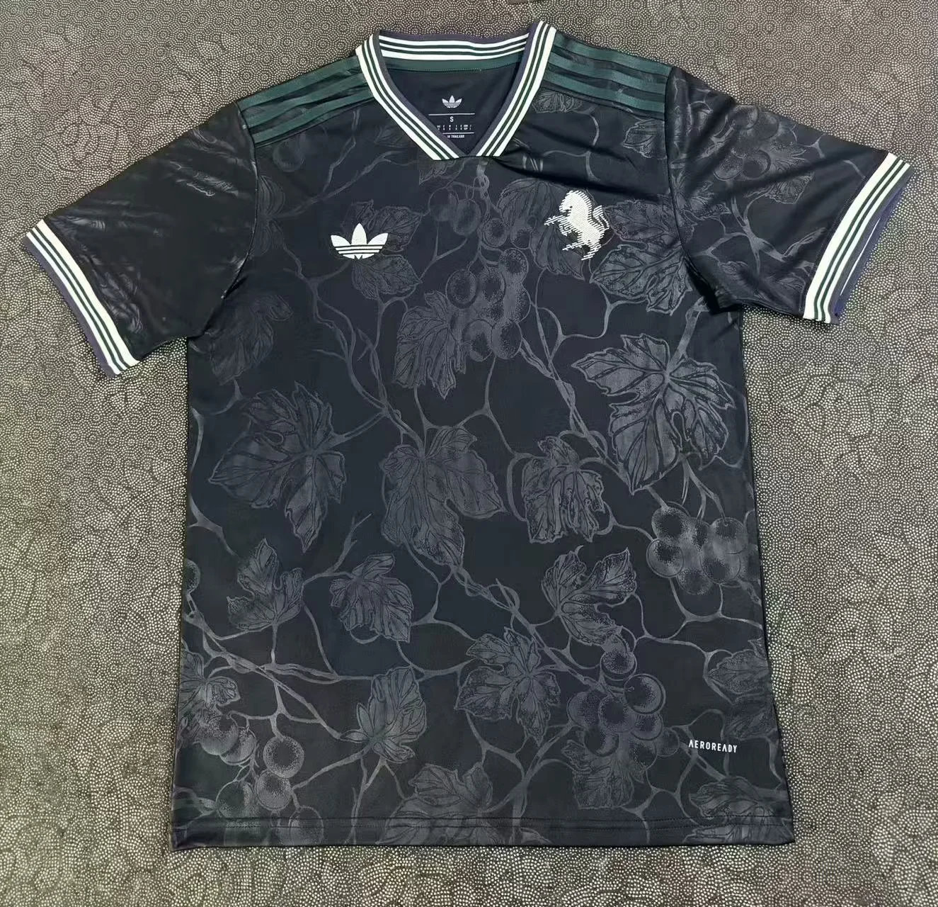 27b9c8ee12f4bd94758d74d8c3436683.webp 2025/2026 Juventus Third Away Football Shirt 1:1 Thai Quality - Image 1