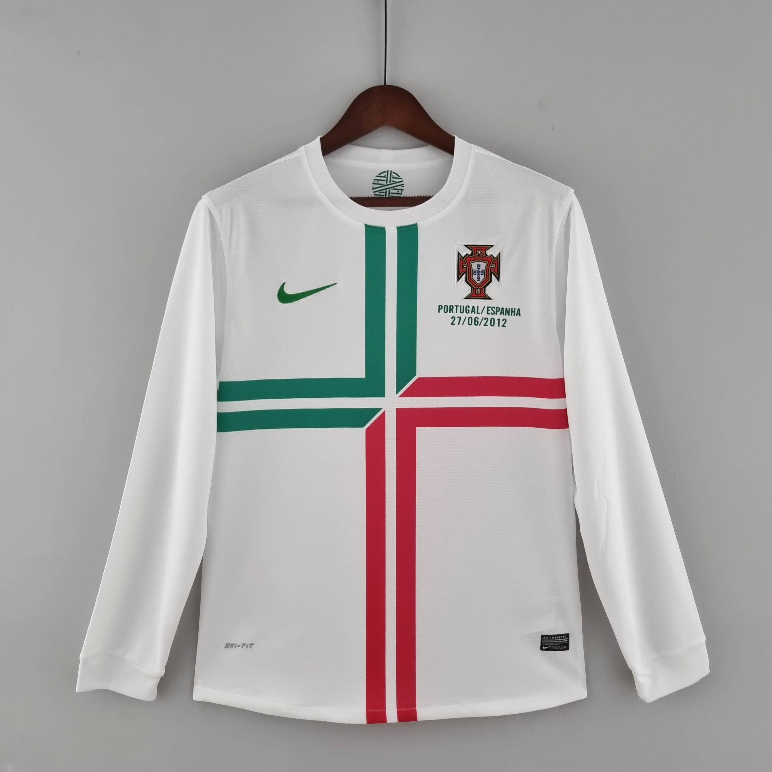 31ca751167dc55721cd1c62b50ef4886.jpeg 2012 Retro Long Sleeve Portugal Away Football Shirt 1:1 Thai Quality - Image 1