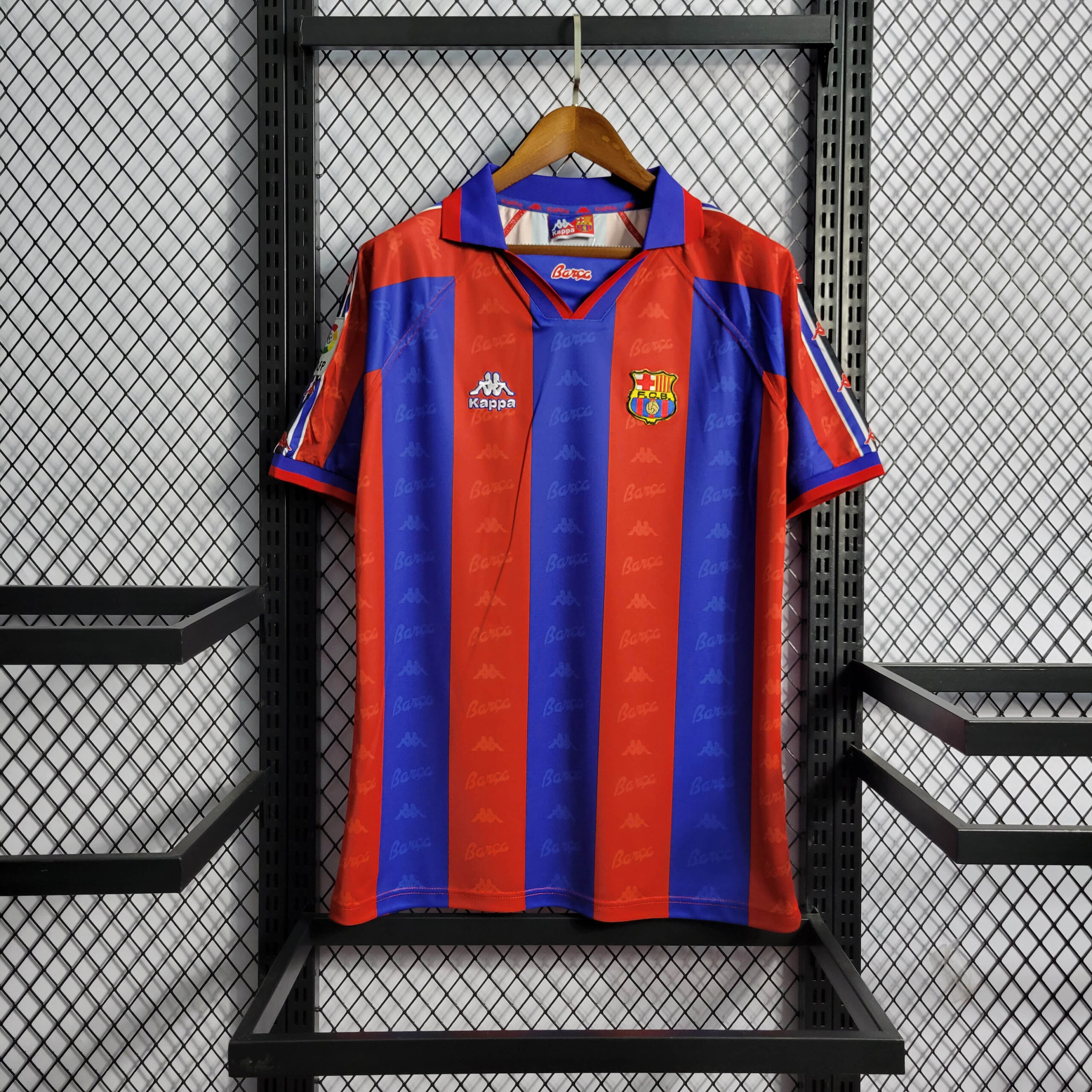 33e2b60ae66c84876389d8f015489319.jpeg 1995/1997 Retro Barcelona Home Football Shirt 1:1 Thai Quality - Image 1