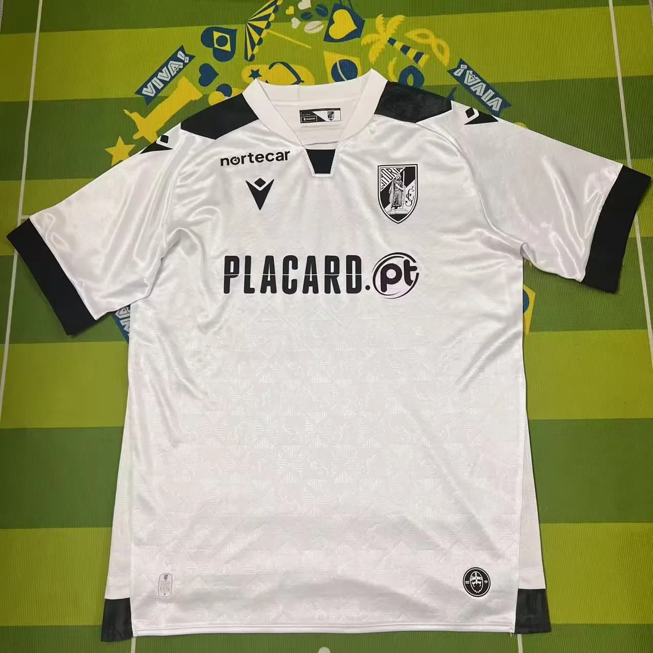 3427be35e095eb4e358760008e4b0b15.webp 2025/2026 Vitoria Guimaraes Home Football Shirt 1:1 Thai Quality - Image 1