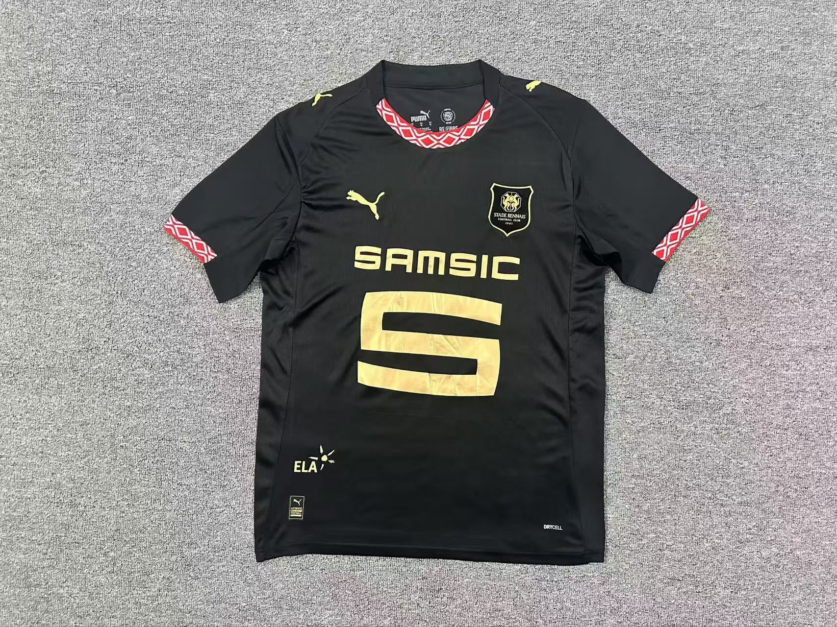 3665c5beb8f64e98f699ad9a6ee702ee.jpg 2025/2026 Rennes Third Football Shirt 1:1 Thai Quality - Image 1
