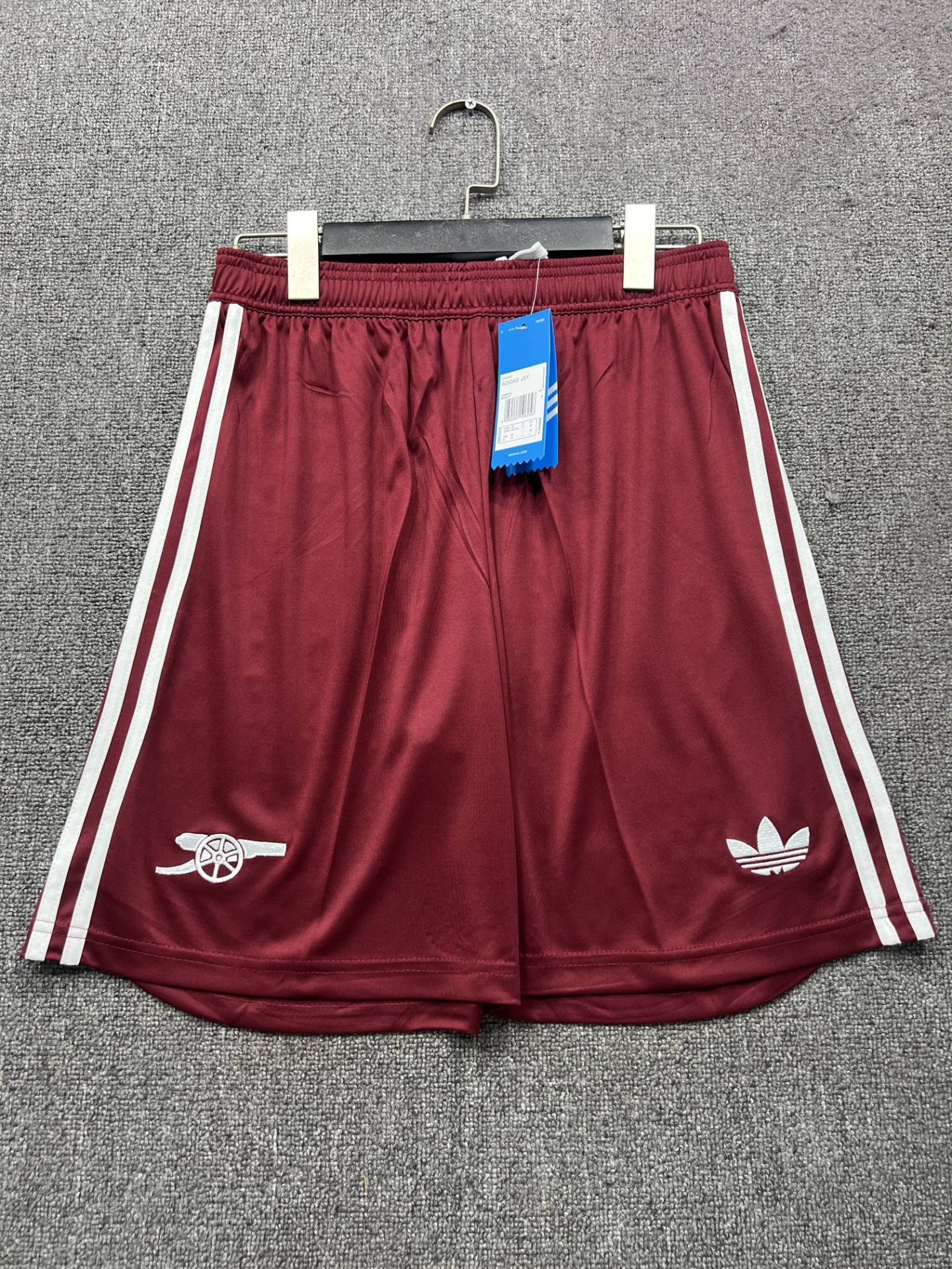 3913a8e326a8aae11b8176a2ac7945ef.jpg 2025/2026 Arsenal Third Away Shorts 1:1 Thai Quality - Image 1
