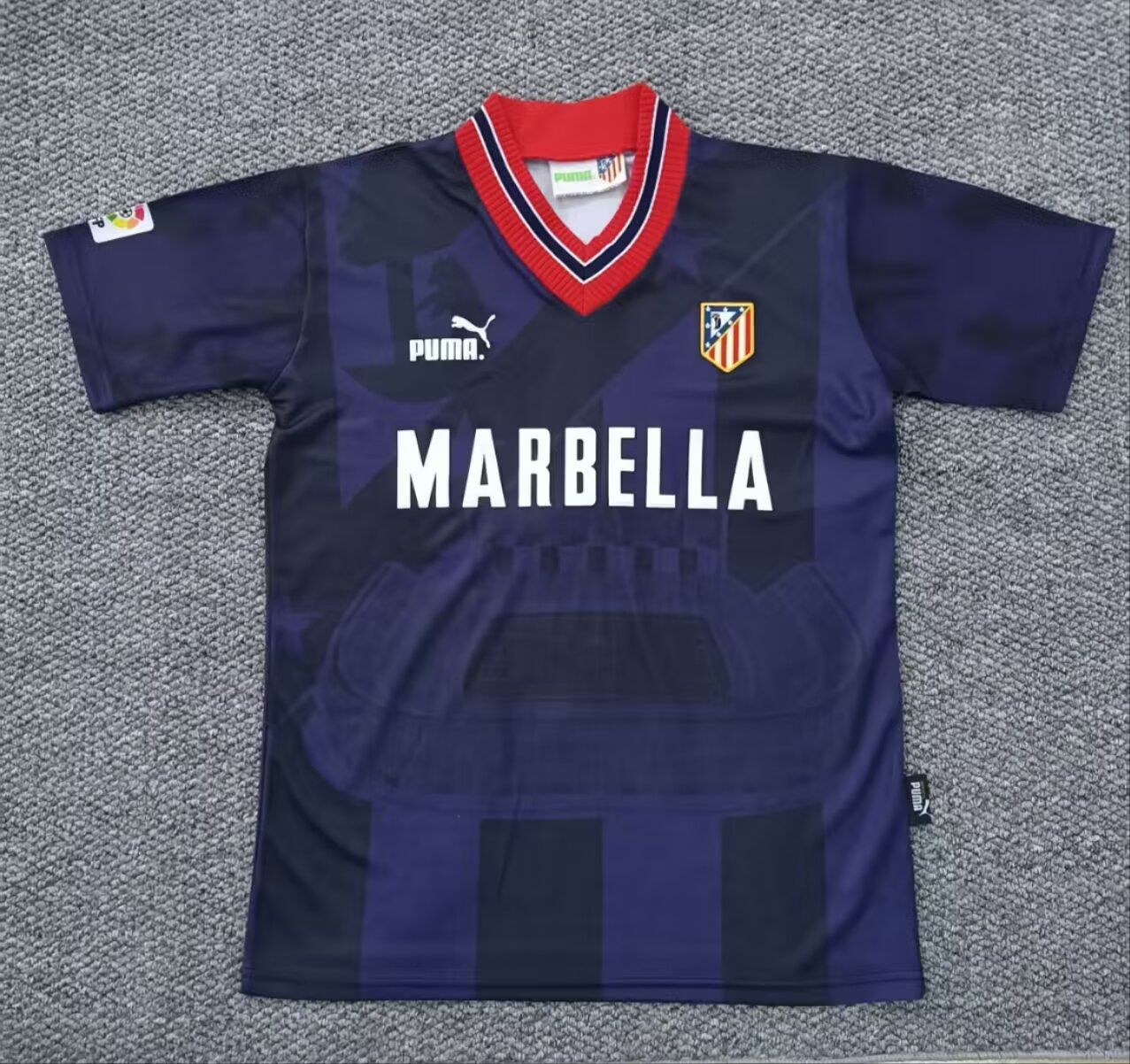 3ec42eff3b167bc21825ac6ee12f579d.jpg 1995/1996 Atletico Madrid Third Football Shirt 1:1 Thai Quality - Image 1