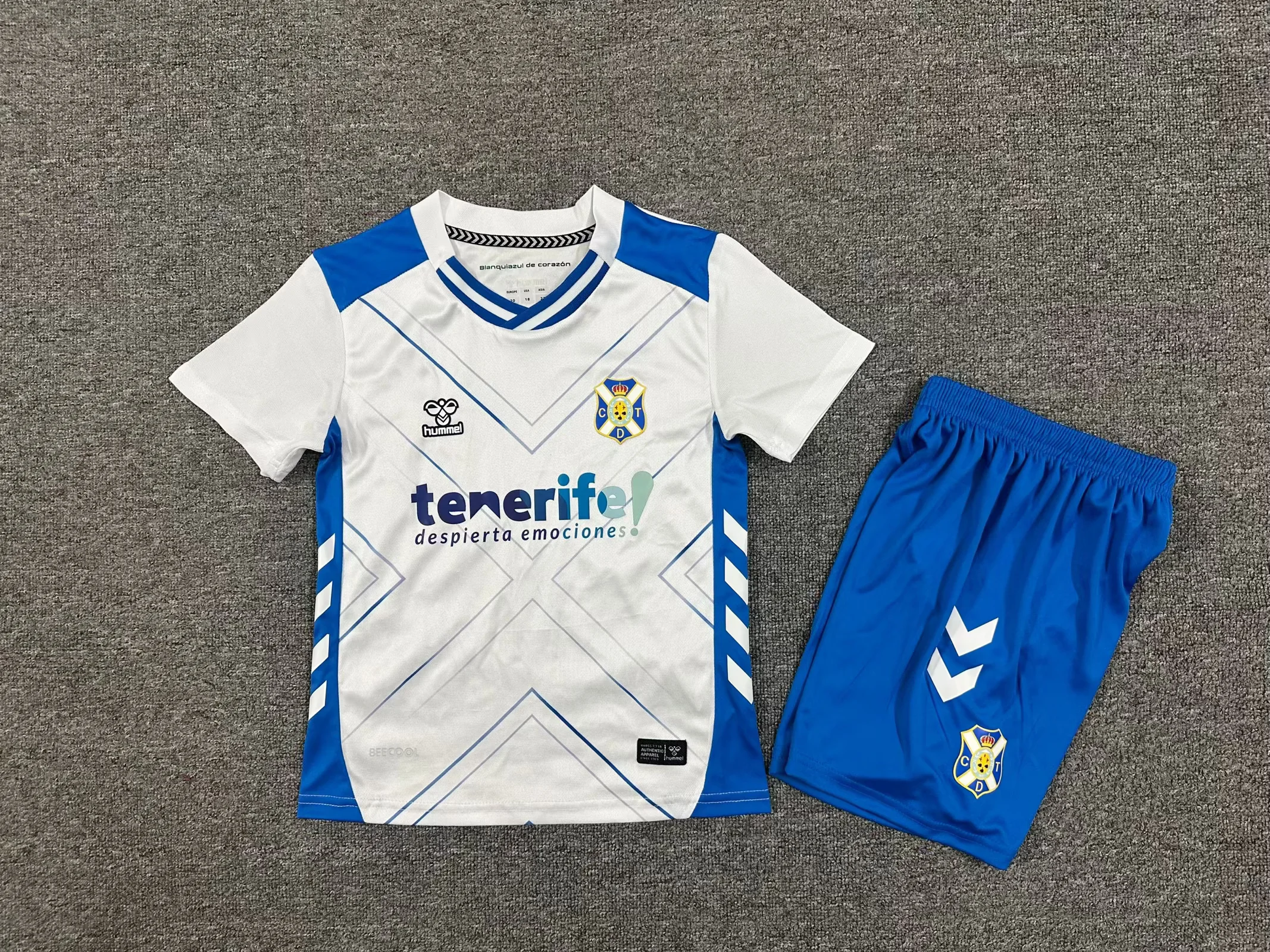 46323a9921daddac24dafa8ef66b9d06.webp 2025/2026 Tenerife Home Football Shirt Kids Size 1:1 Thai Quality - Image 1