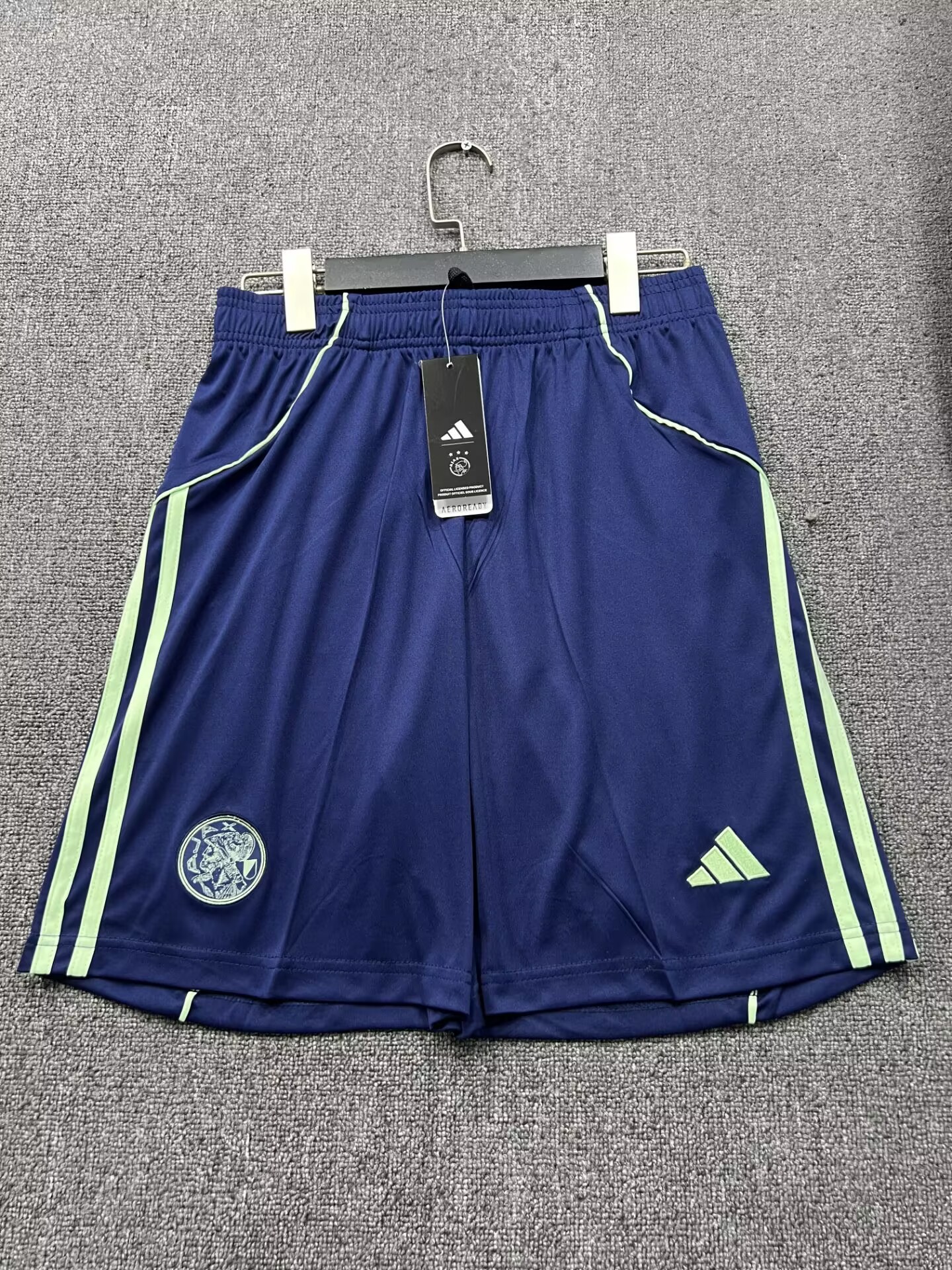 4640f1b900e09f233e27c740df4c6860.jpg 2025/2026 Ajax Away Shorts 1:1 Thai Quality - Image 1