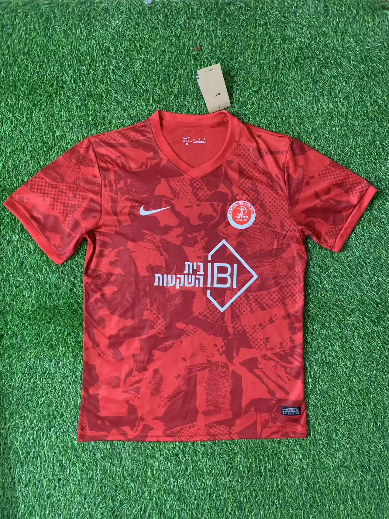 472ba601bebdb43bd779670600e7e829.jpg 2025/2026 Hapoel Tel Aviv Home Football Shirt 1:1 Thai Quality - Image 1