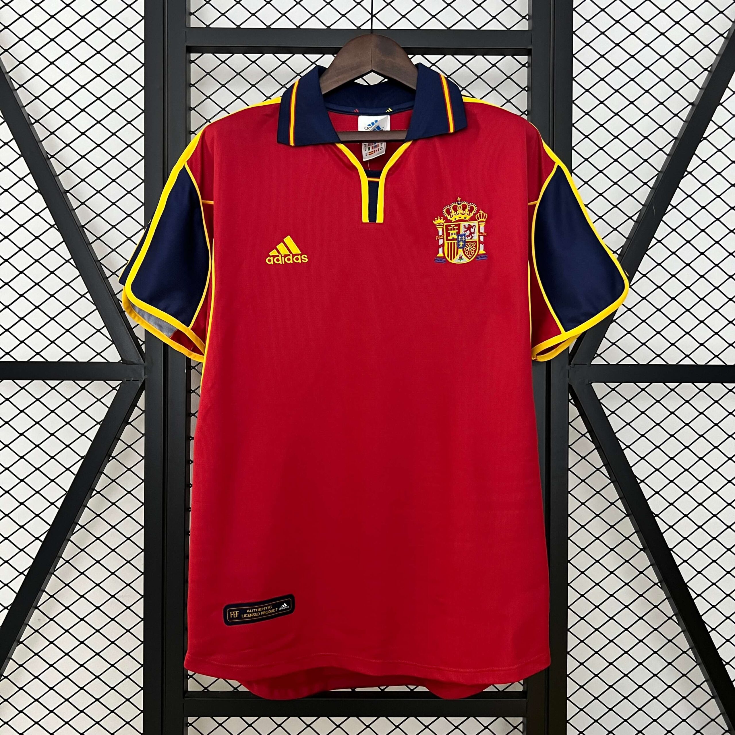 4aa8389222a7c4e996945d70fb36cf7c.jpg 2000 Retro Spain Home Football Shirt 1:1 Thai Quality - Image 1