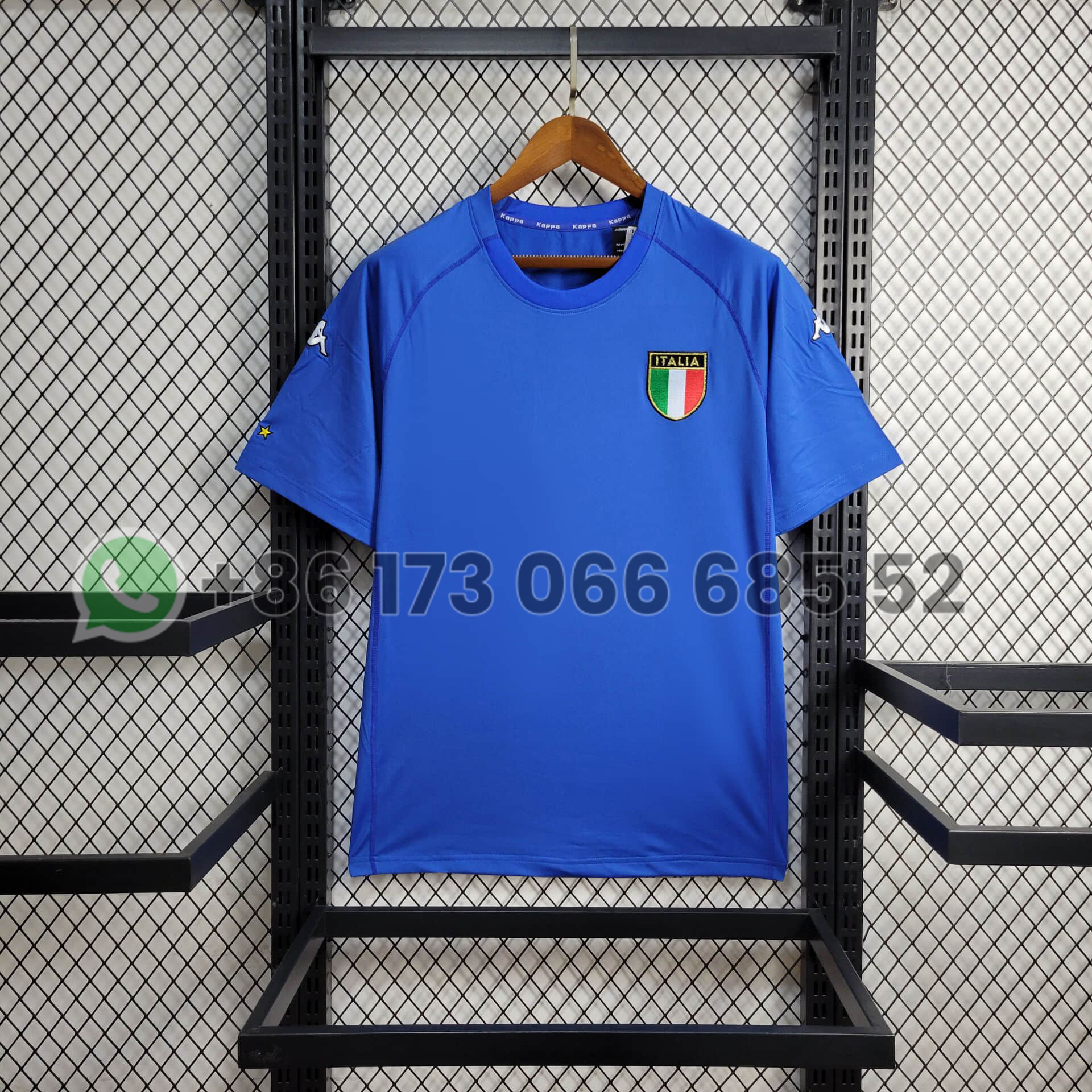 50ec3f42f239dc0617a2253f7276e915.jpg 2000 Retro Italy Home Football Shirt 1:1 Thai Quality - Image 1