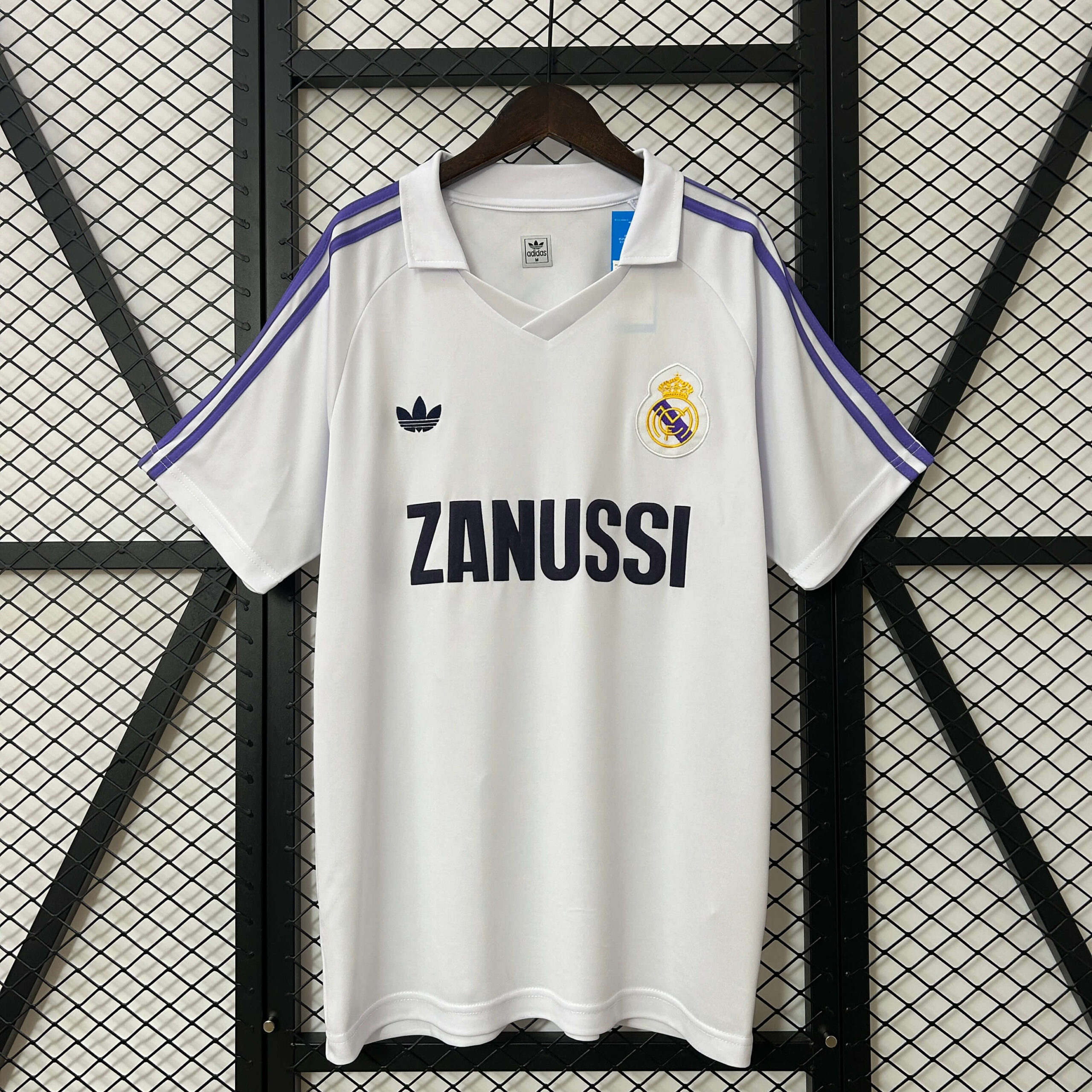 511ea79d85bf2e992351a5e2d44d31ae.jpg 1984/1985 Retro Real Madrid Home Football Shirt 1:1 Thai Quality - Image 1