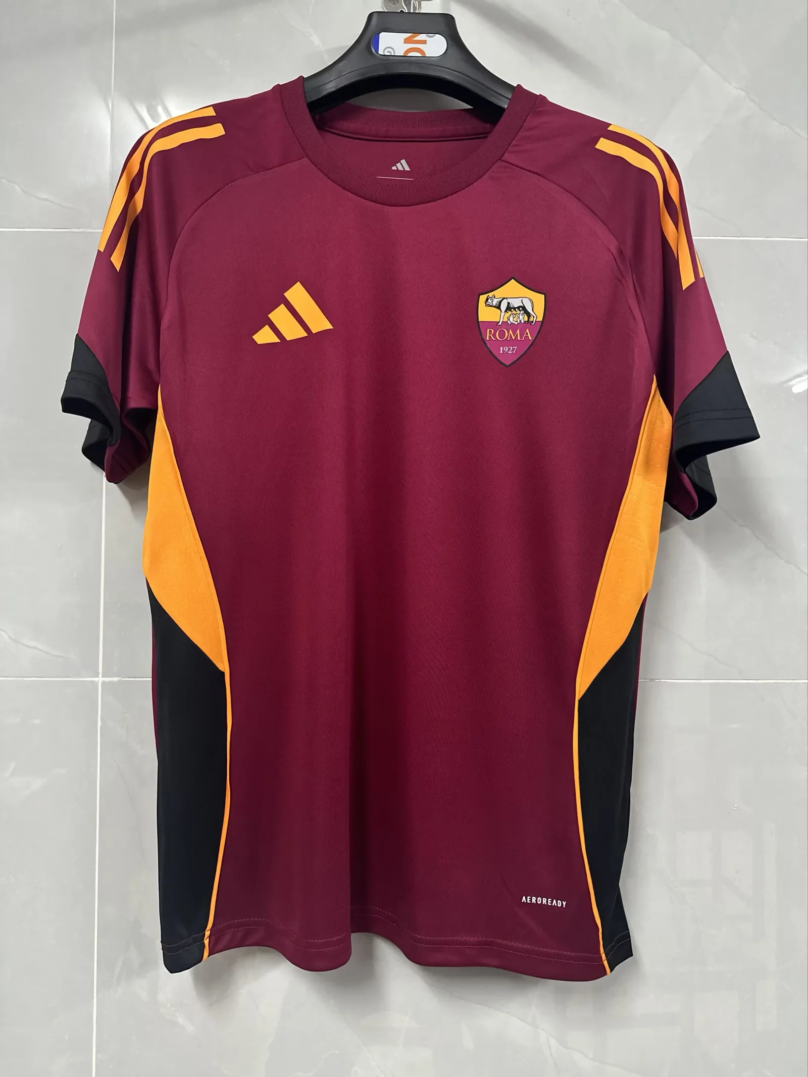 5356f2f1321172b1a1debb876e976381.webp 2025/2026 AS Roma Training Wear Football Shirt 1:1 Thai Quality - Image 1