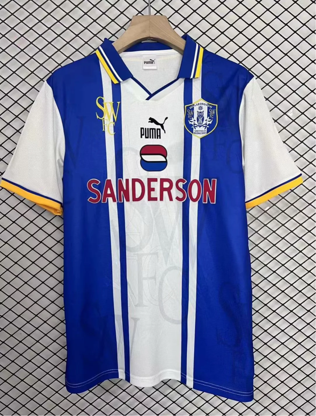561698fc3427bf5b61857ac88f85fdd6.webp 1997/1998 Retro Sheffield Wednesday Home Football Shirt 1:1 Thai Quality - Image 1