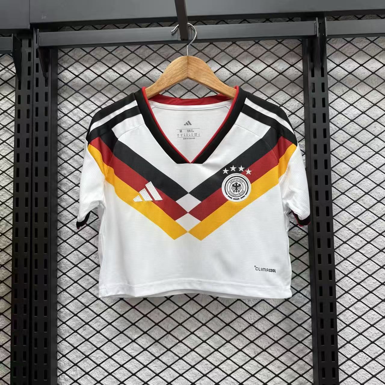 56b66736f6c97739bebc6ebb7b87d3b0.jpg 2026 Germany Away Women Football Shirt 1:1 Thai Quality - Image 1