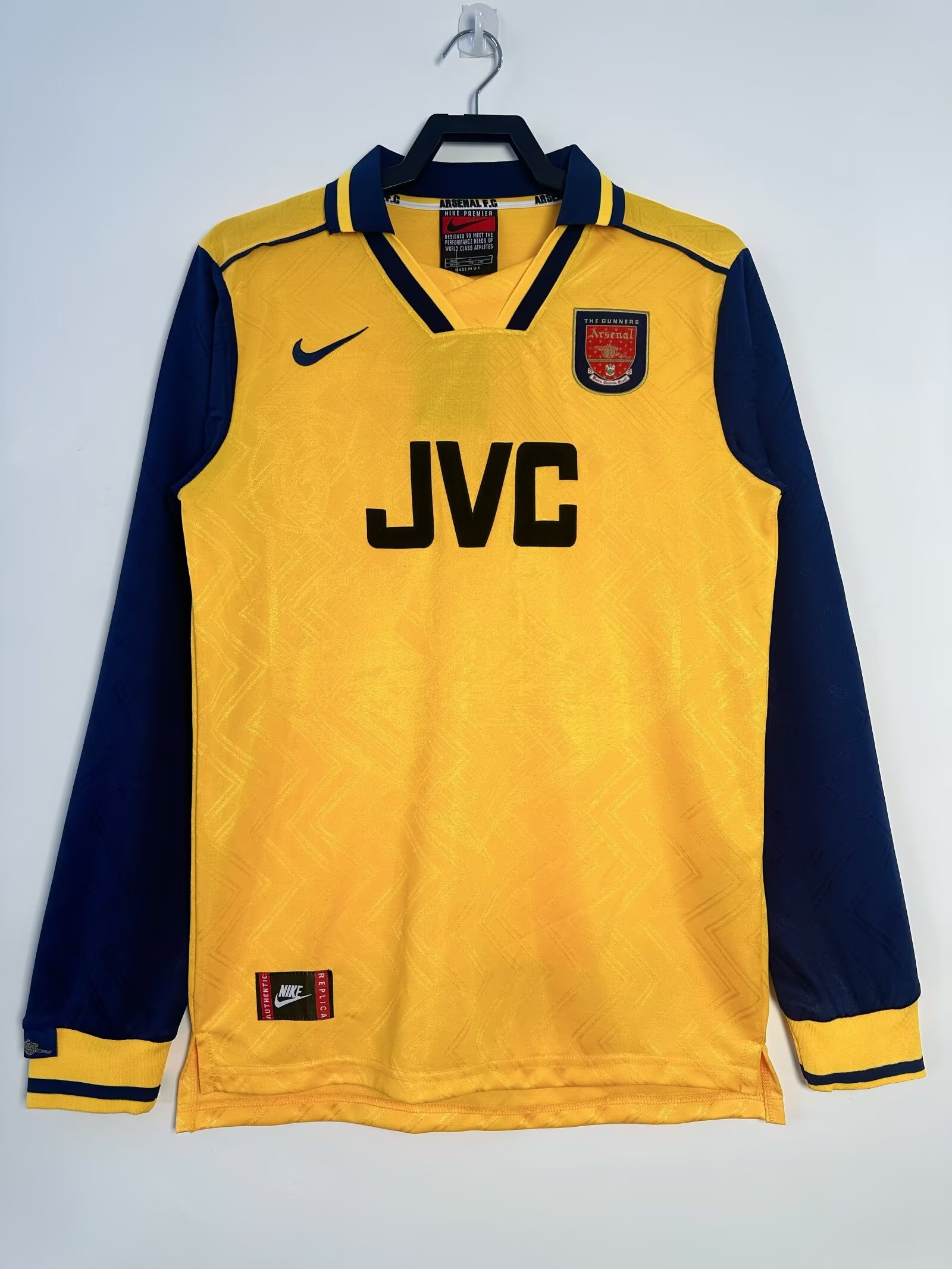 5e876bf3f4ad15a1ca95d4bb6f5f0083.jpg 1996/1997 Retro Long Sleeve Arsenal Away Football Shirt 1:1 Thai Quality - Image 1