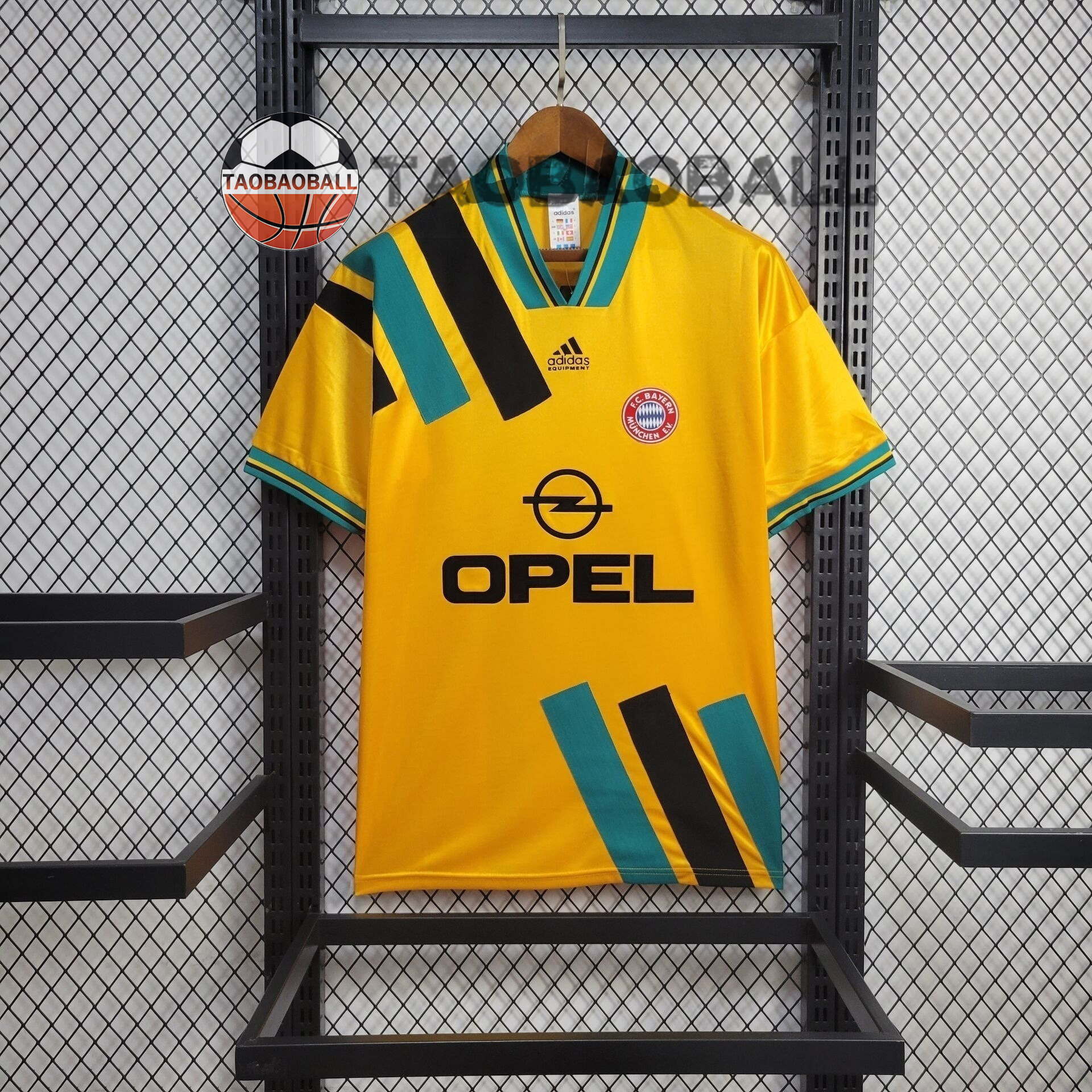 6216de20985dcecb7a008df76d57f9fc.jpeg 1993/1995 Retro Bayern Munchen Away Football Shirt 1:1 Thai Quality - Image 1