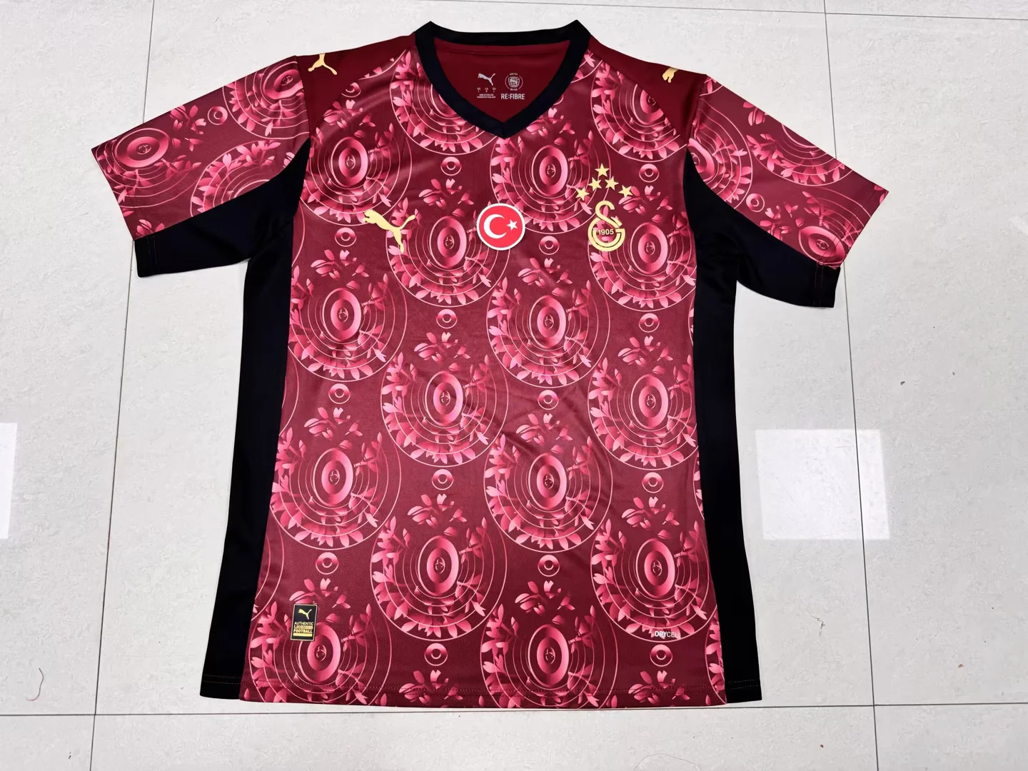 63ac43504e0b4daa707fc65aee2e9986.webp 2025/2026 Galatasaray Third Away Football Shirt 1:1 Thai Quality - Image 1