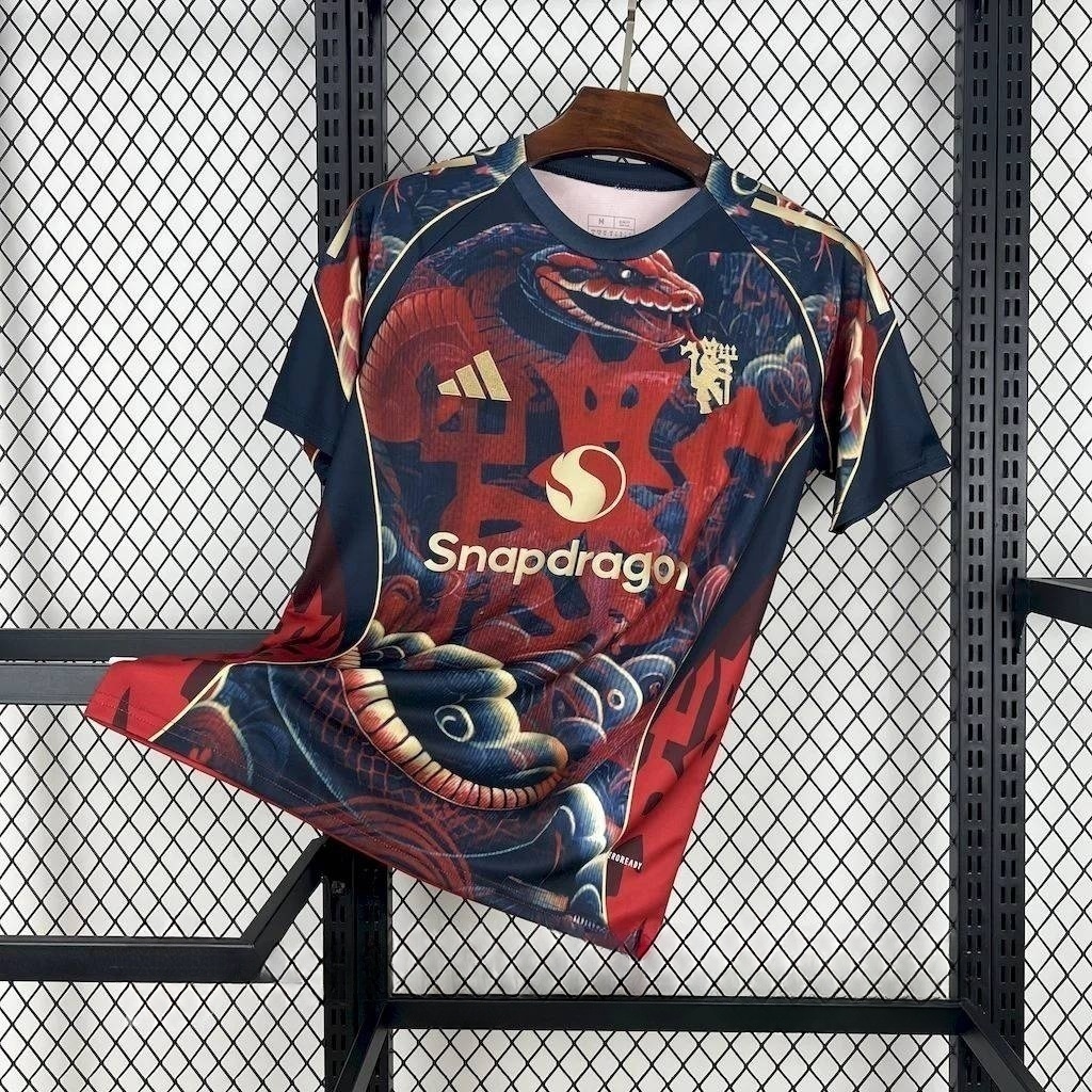 7a2095d0812d7f8639d714c1cb420623.jpg 2025/2026 Manchester United Special Edition Football Shirt 1:1 Thai Quality - Image 1