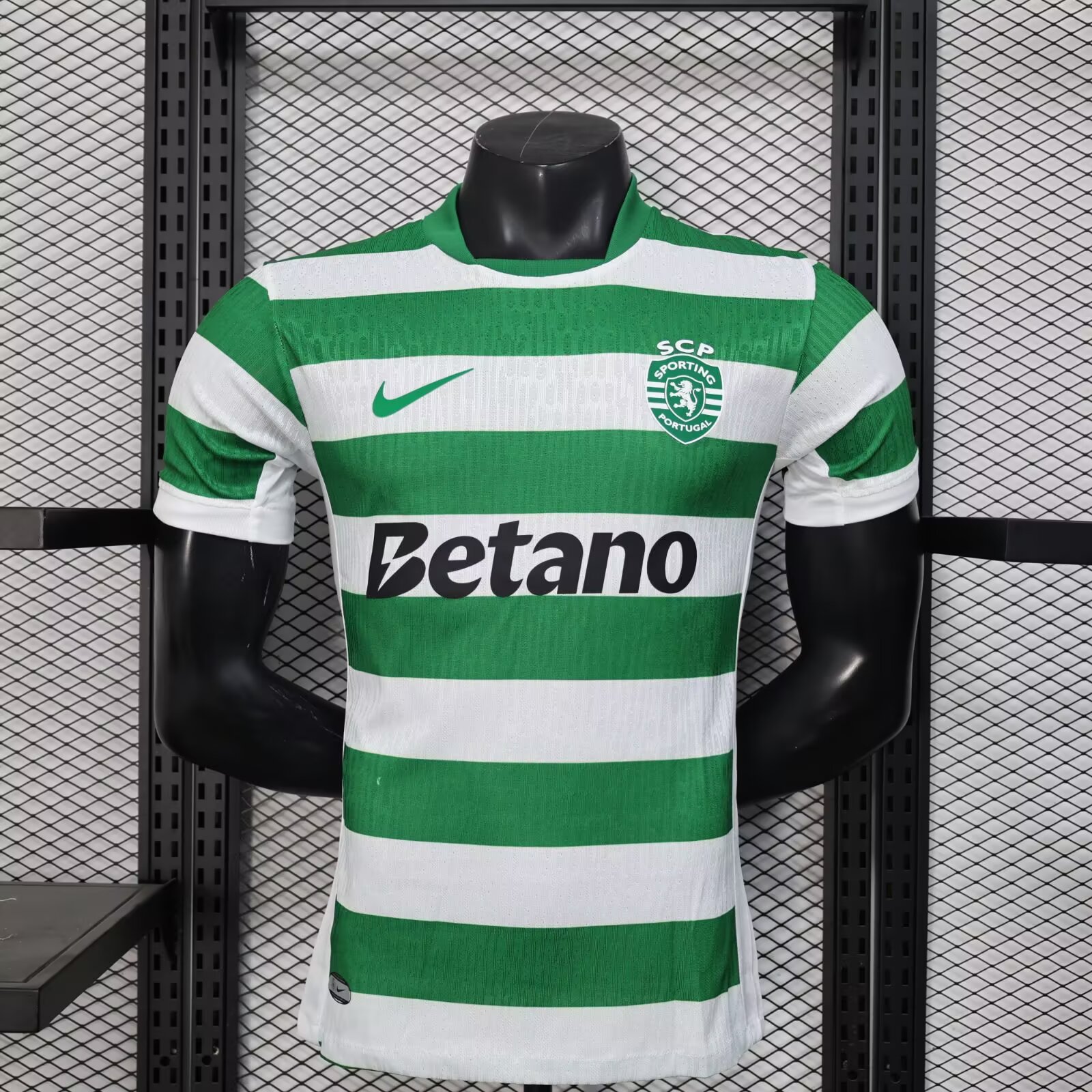 7d8119a78cb2dc0ac92004eff2e38328.jpg 2025/2026 Player Version Sporting Lisbon Home Football Shirt 1:1 Thai Quality - Image 1