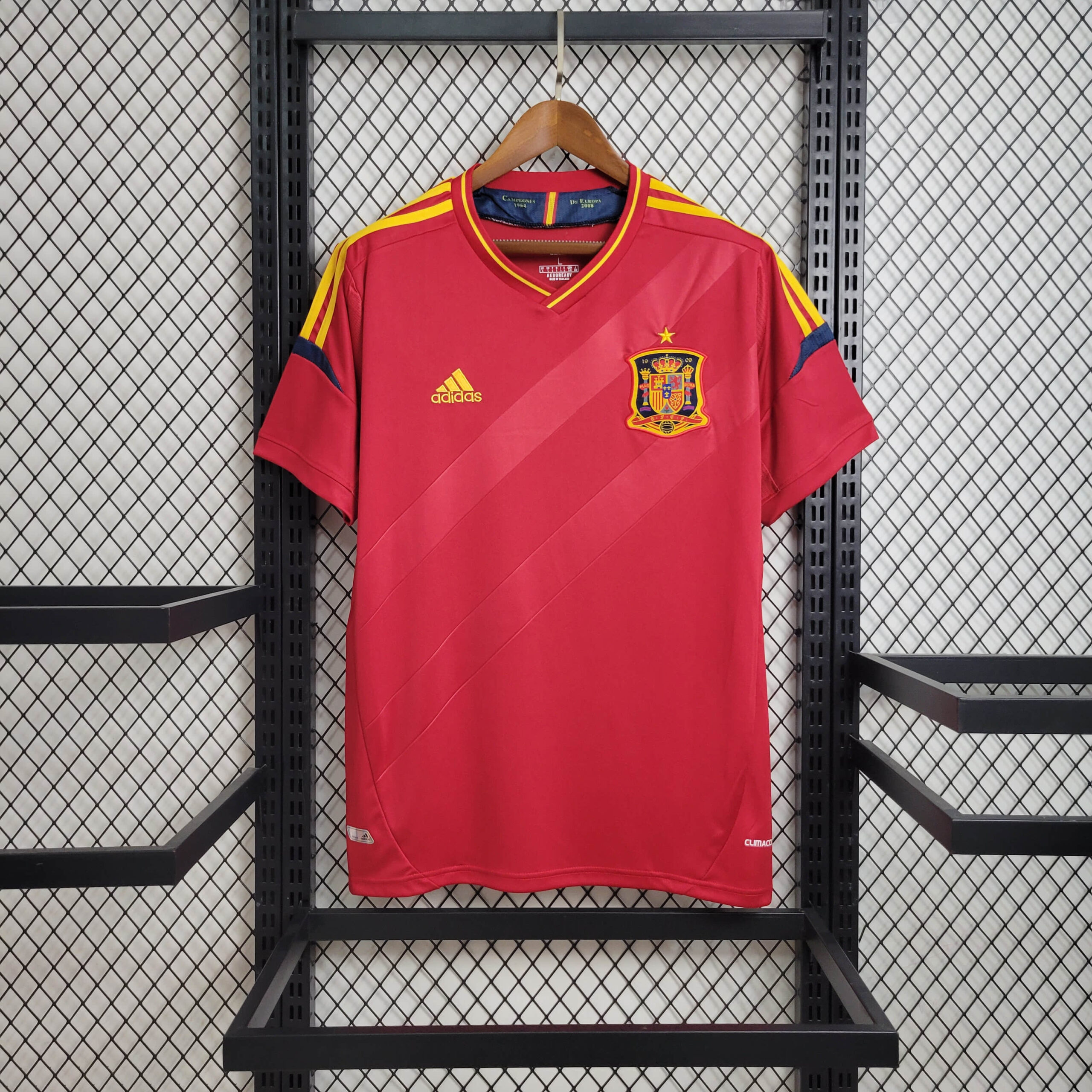 850c58f3a23ac24f96c6d97ab1086331.jpeg 2012 Retro Spain Home Football Shirt 1:1 Thai Quality - Image 1