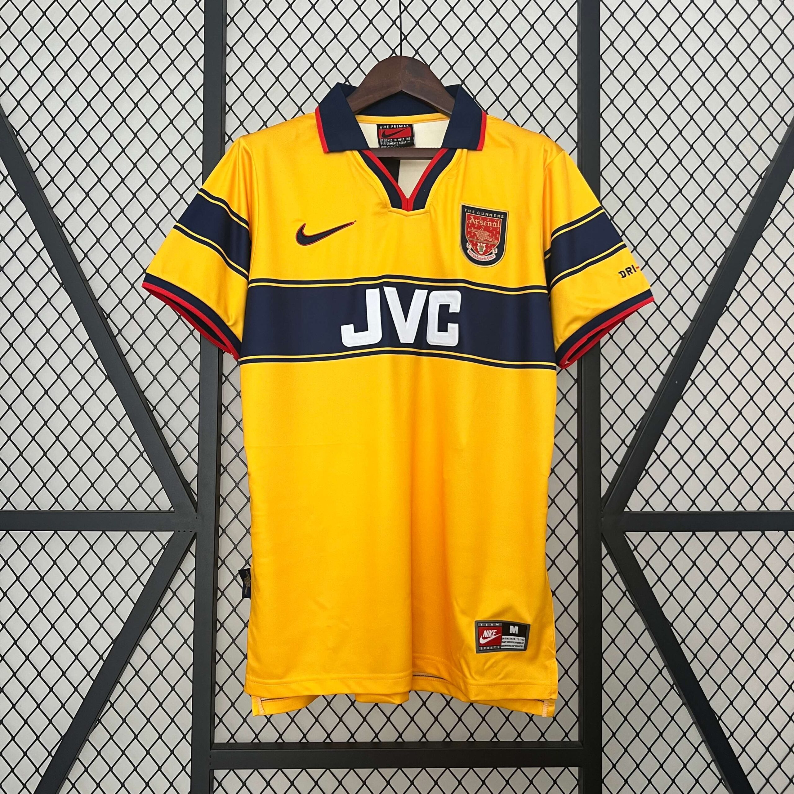 892167fec2473611f36d23ce9b80a987.jpg 1997/1999 Retro Arsenal Away Football Shirt 1:1 Thai Quality - Image 1