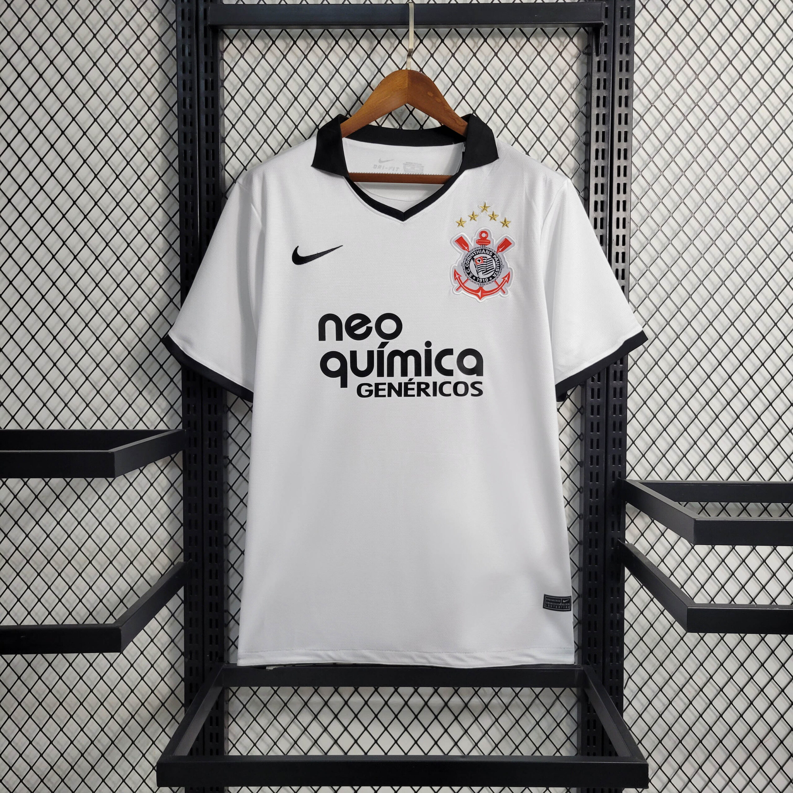 8c8e0b60a8ecae79e7b895baf7a8c8a8.jpeg 2011/2012 Retro Corinthians Home Football Shirt 1:1 Thai Quality - Image 1