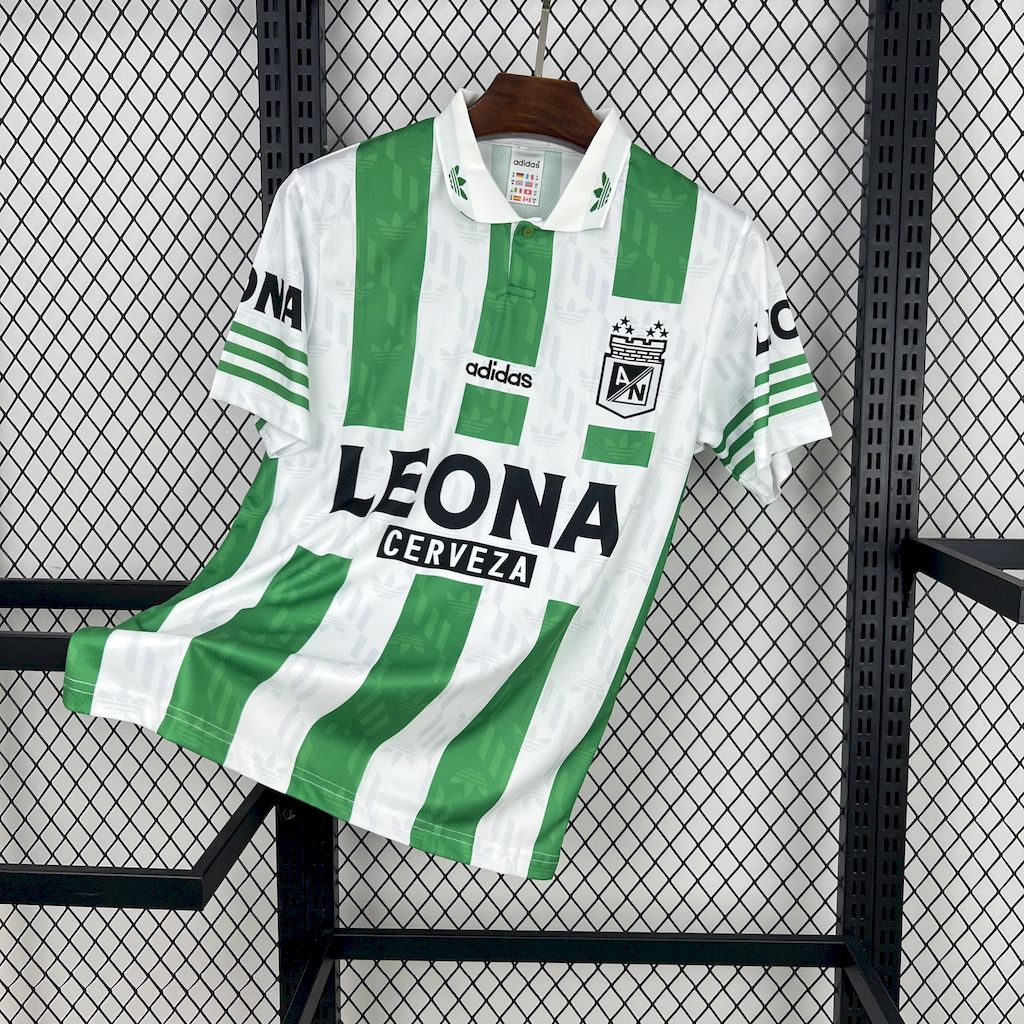 8d95e9d39746f28d28c967e93d80fa1d.jpg 1996/1997 Retro Atletico Nacional Home Football Shirt 1:1 Thai Quality - Image 1
