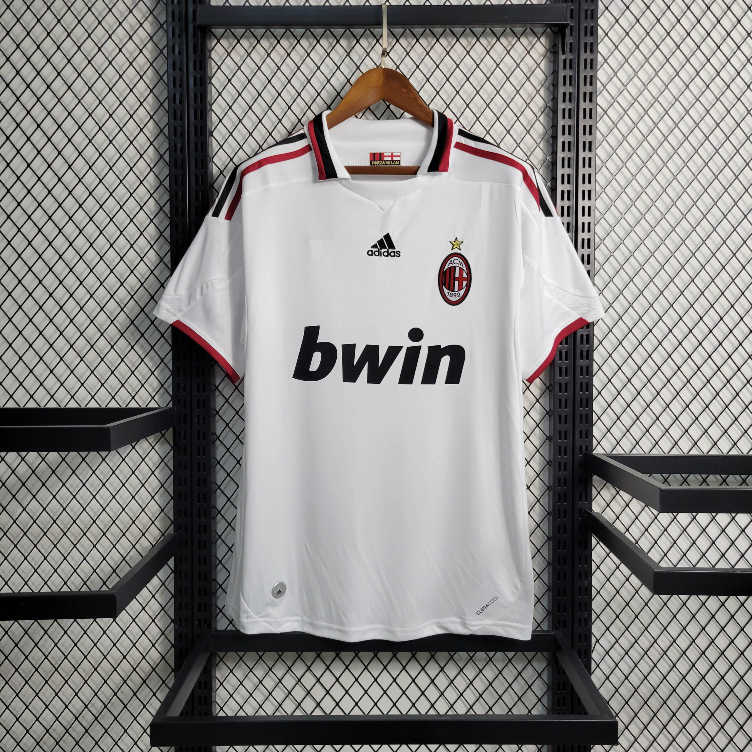 8f001dc1f080a68f7f70243833c86f3b.jpeg 2009/2010 Retro AC Milan Away Football Shirt 1:1 Thai Quality - Image 1