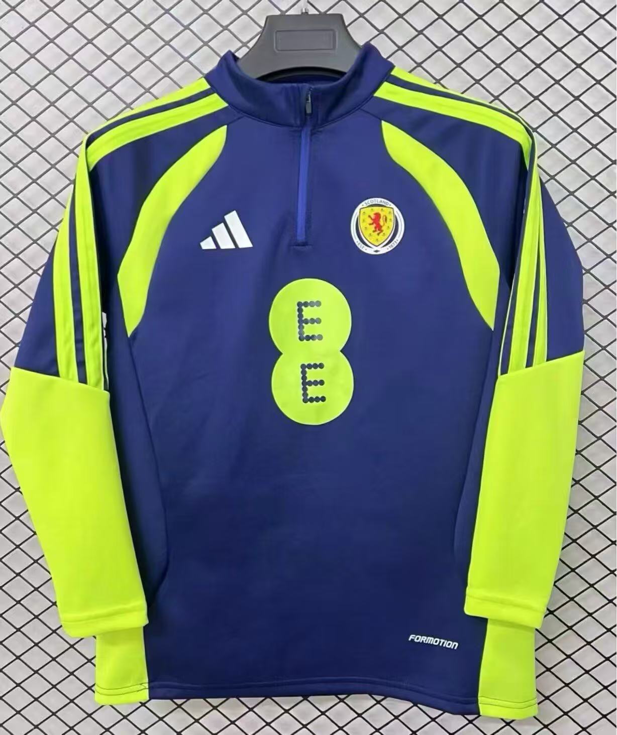 92a215622e8de4c9a8e2fa2a3af2dc4f.jpg 2025/2026 Scotland Half Zip Long sleeves Football Shirt 1:1 Thai Quality - Image 1