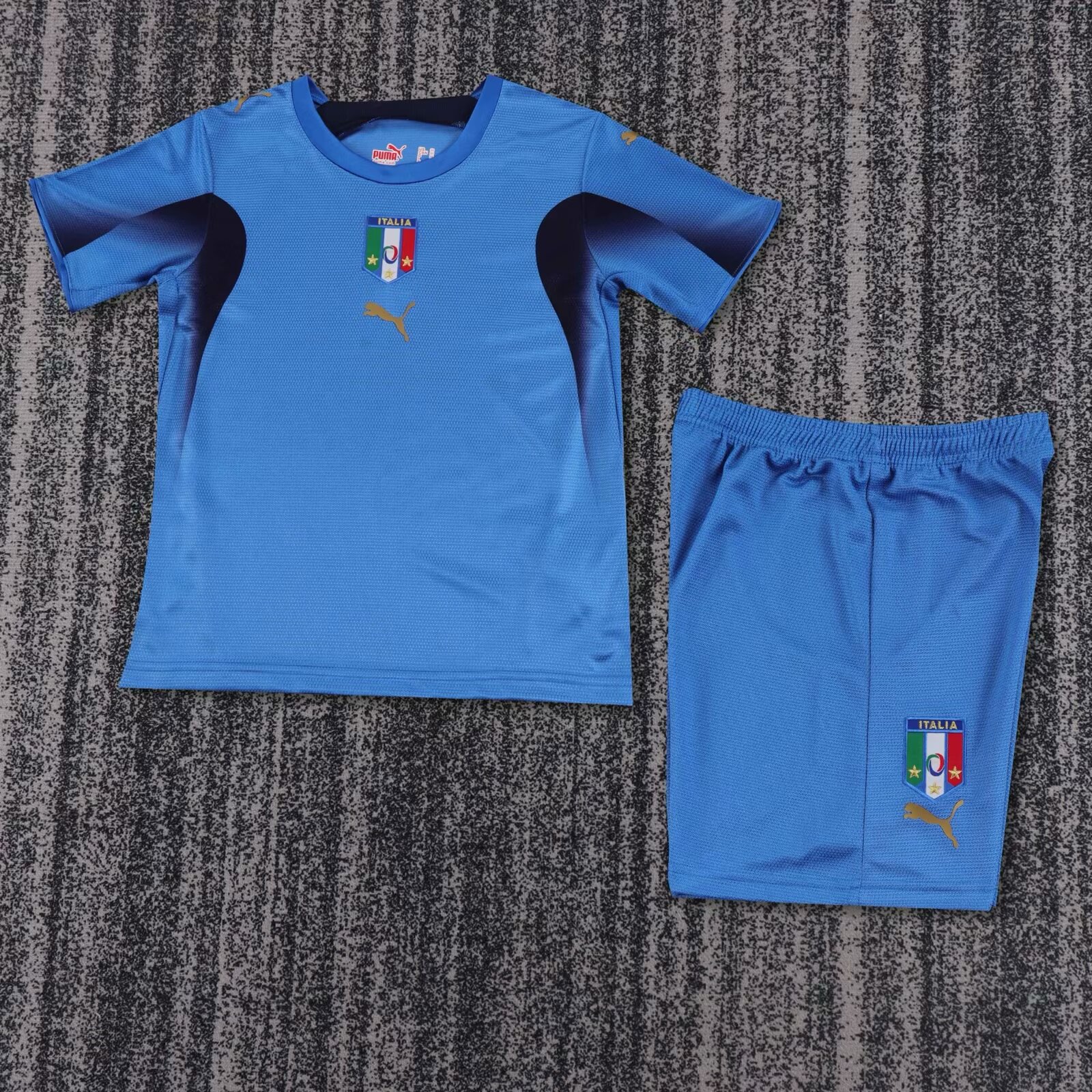 9dac2a36b0a5ff2e7e0148e9bf4df5ea.jpg 2006 Retro Italy Home Football Shirt Kids Size 1:1 Thai Quality - Image 1