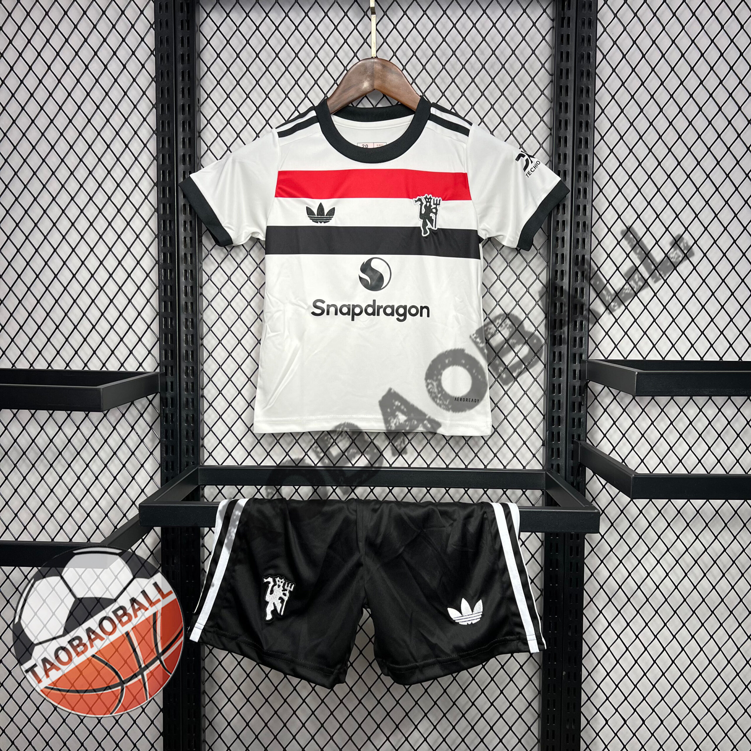 a1a9fd8cb300bff5802009daf37c3b7f.jpg 2024/2025 Manchester United Third Away Football Shirt Kids Size 1:1 Thai Quality - Image 1