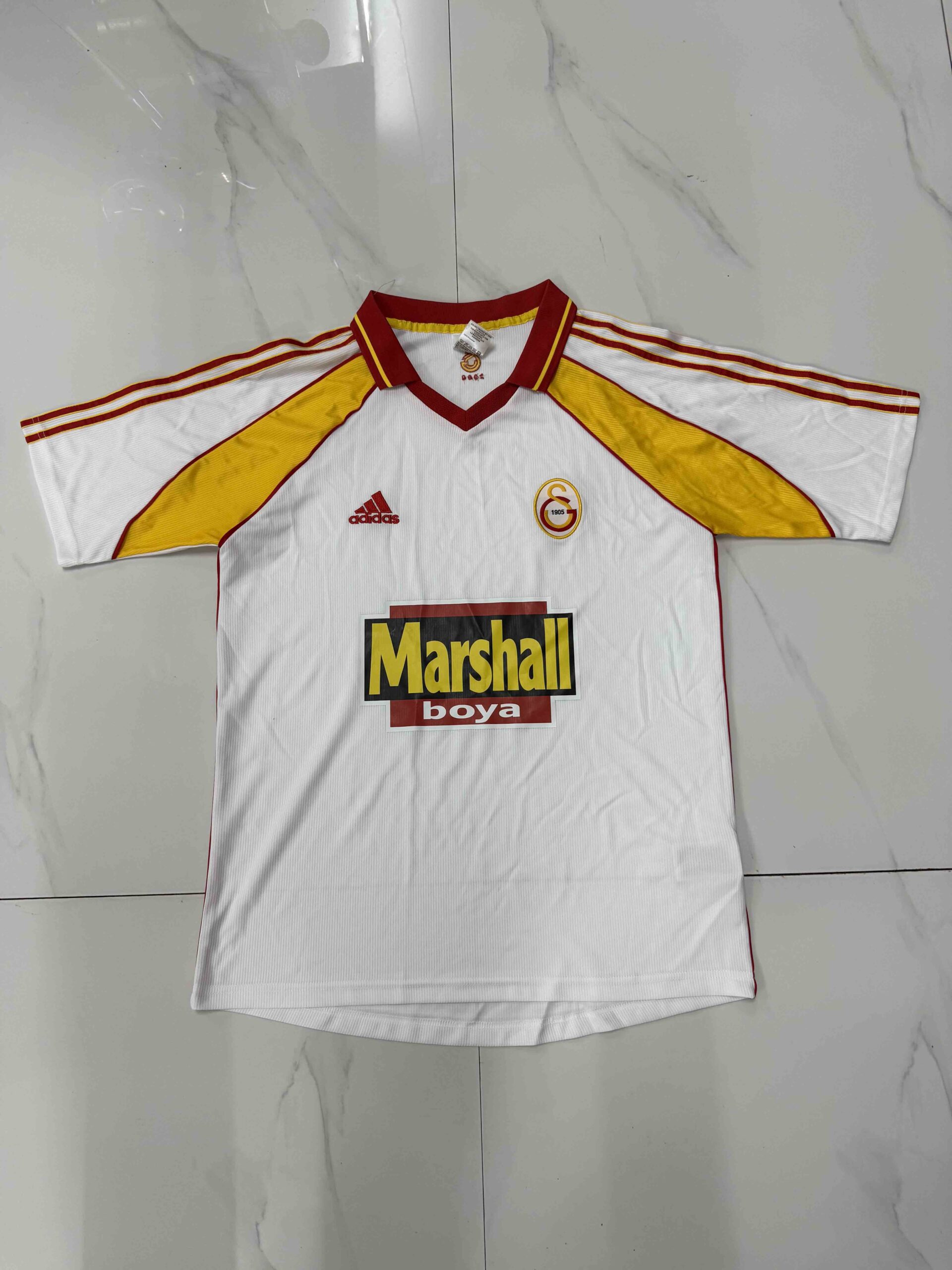 a31a40b7e3703cbd4838f81a4a3931e6.jpg 1999/2000 Retro Galatasaray Away Football Shirt 1:1 Thai Quality - Image 1