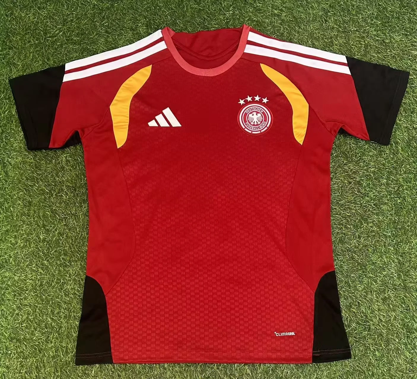 a3d0a0f7683abe1491d13e71b67bbeb6.webp 2026 Germany Training Wear Football Shirt 1:1 Thai Quality - Image 1