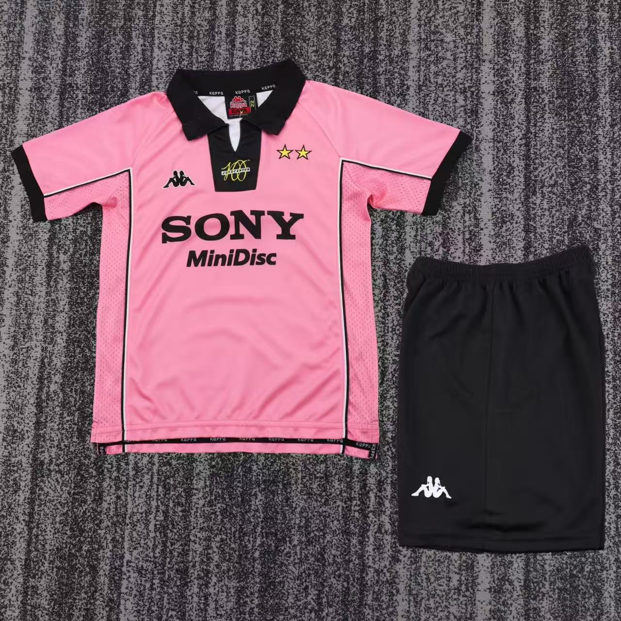 a5a8065af3b0cf3178795cca555b5241.jpg 1997/98 Juventus Away Football Shirt Kids Size 1:1 Thai Quality - Image 1