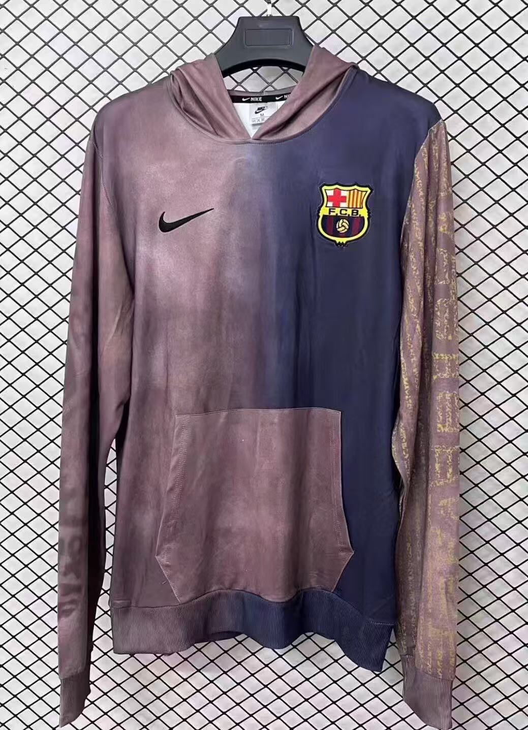 a9afb4e1aee10a1e7b0460504f4f1913.jpg 2025/2026 Barcelona Hoodie Football Shirt - Image 1