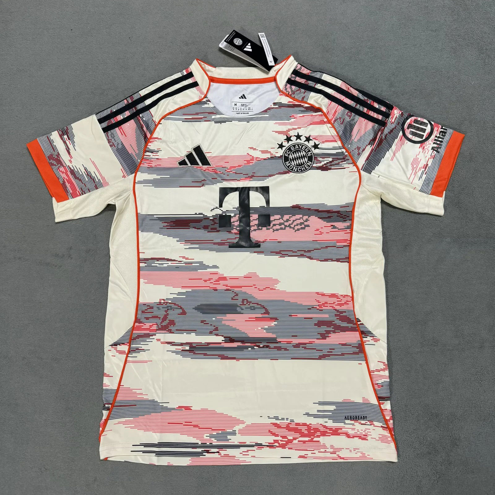 aa12d64ef85656fcb8a4433dd01317c0.jpg 2025/2026 Bayern Munchen Away Football Shirt 1:1 Thai Quality - Image 1