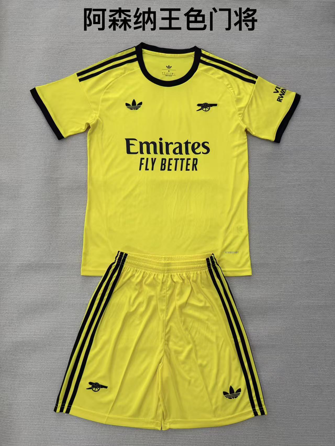 b38d9d03dd1c3e049cec460f5e1b0caf.jpg 2025/2026 Arsenal Goalkeeper Football Shirt Kids 1:1 Thai Quality - Image 1