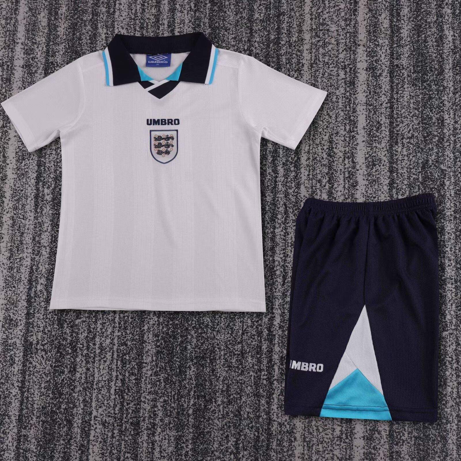 b6f5854cffbc6297b6a59529c8ff47d9.jpg 1996 Retro England Home Football Shirt Kids Size 1:1 Thai Quality - Image 1