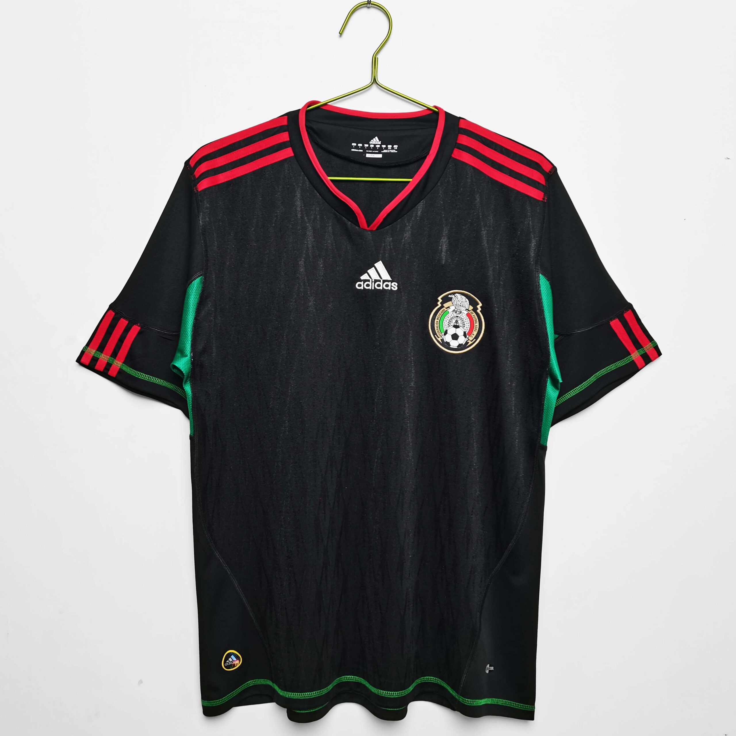 b82331c2880d17ee6f24dee66d7d2a65.jpg 2010 Retro Mexico Away Football Shirt 1:1 Thai Quality - Image 1