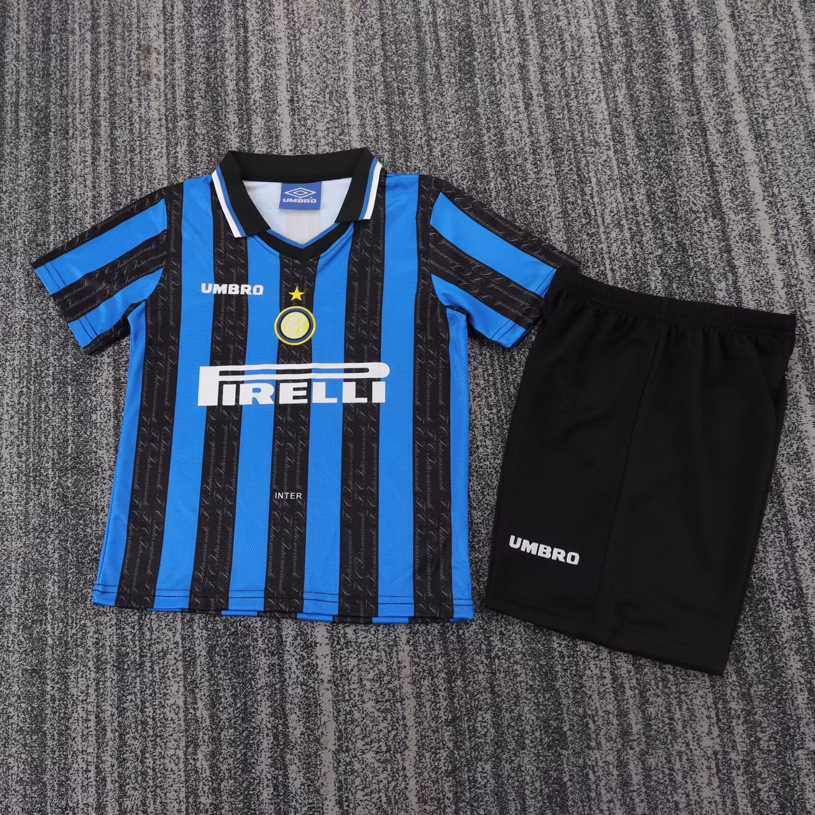 ba687a93d6a667232012d76cfda879a8.jpg 1997/1998 Retro Inter Milan Home Football Shirt Kids Size 1:1 Thai Quality - Image 1